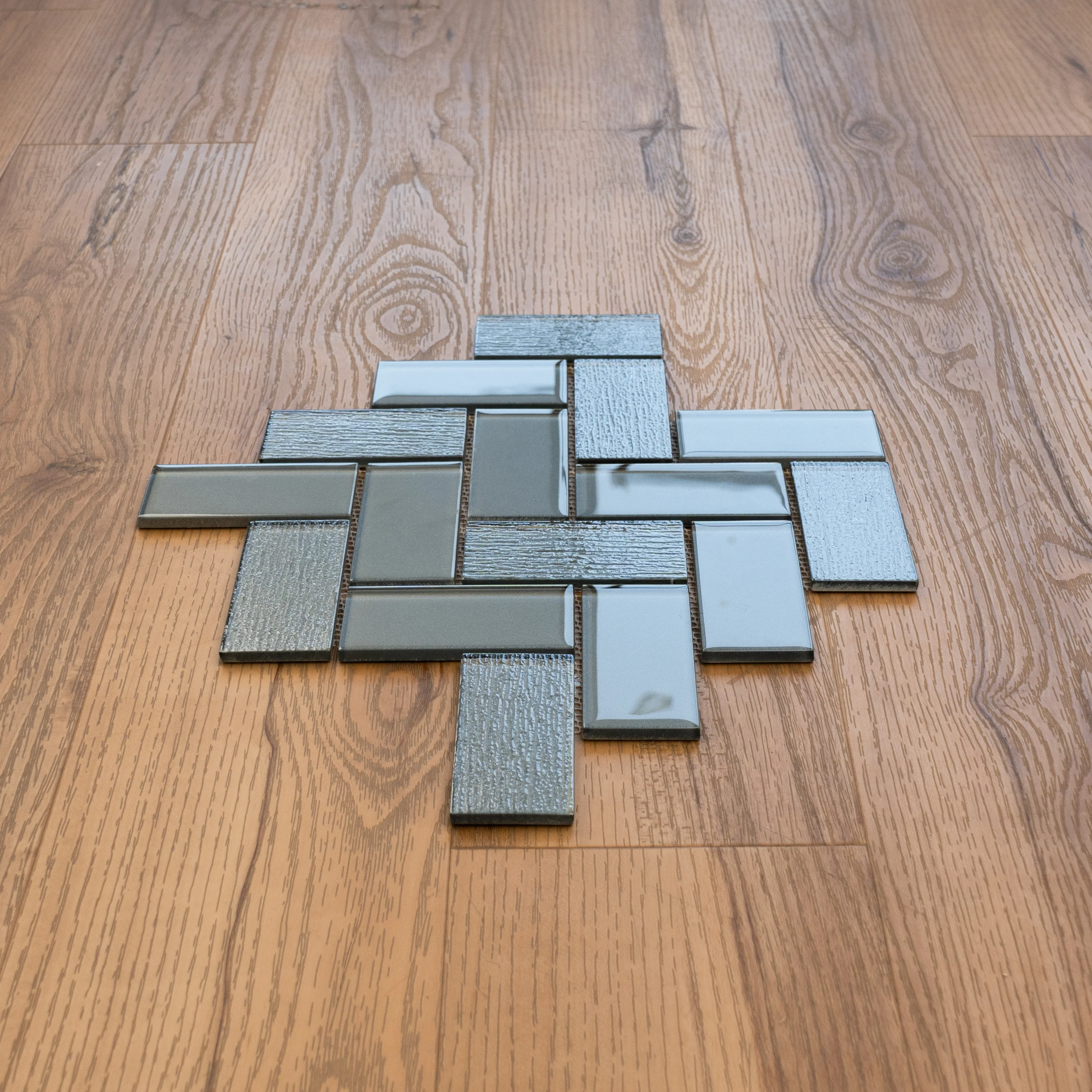 13 1/4"x 15" Mosaic Grey Tiles - 7.75 sq.ft. - Image 3