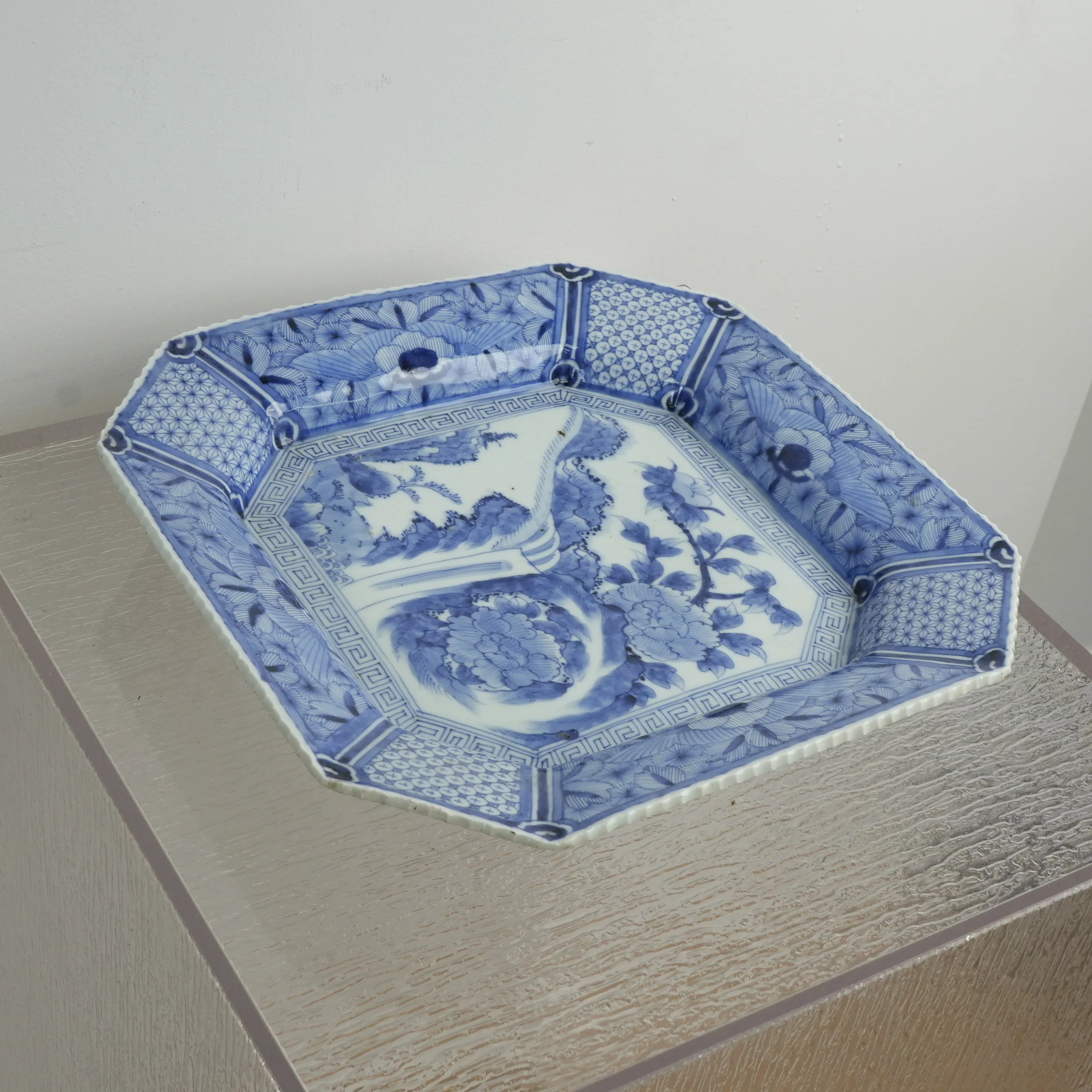 14-inch Antique Japanese Porcelain Blue and White Octagonal Plate - Image 2