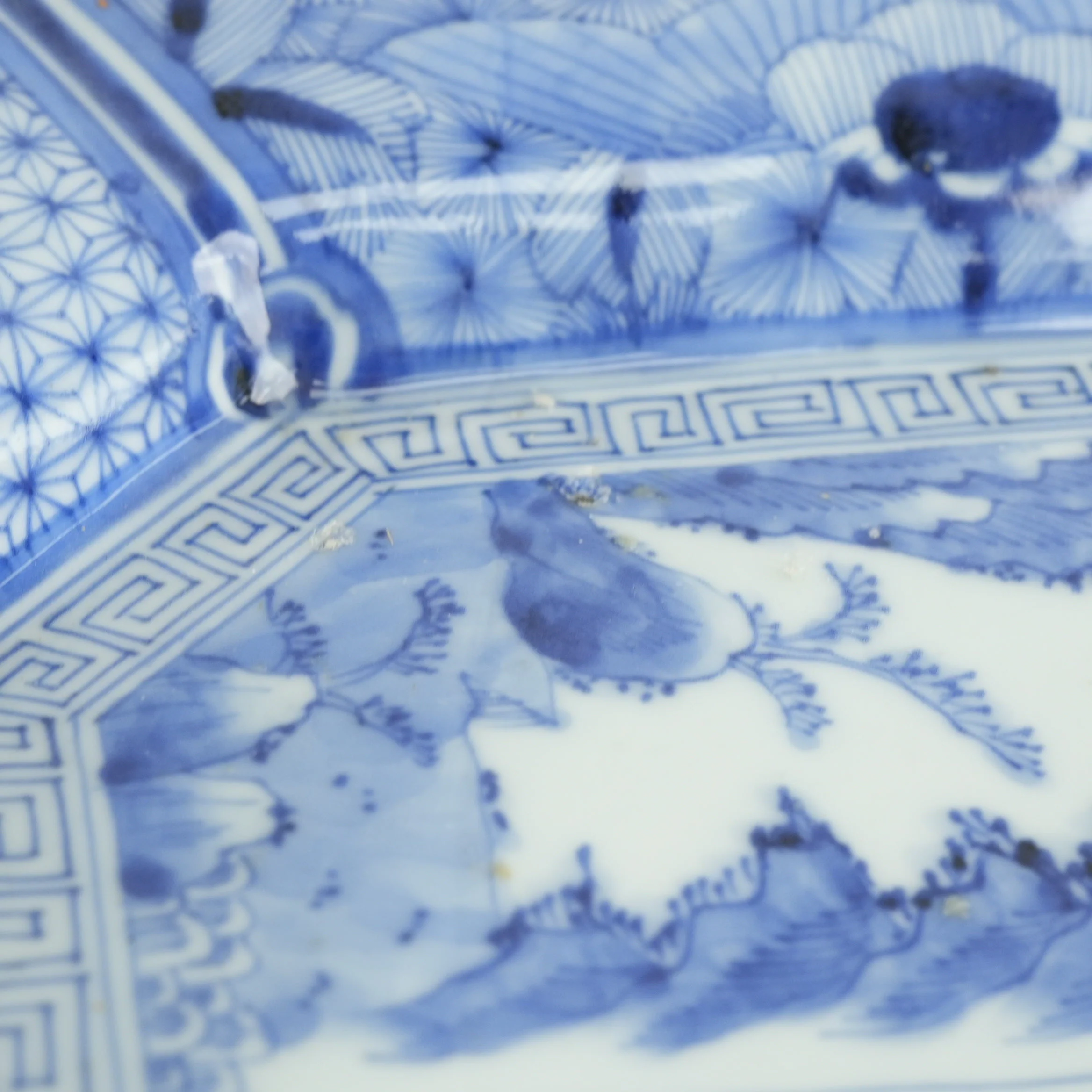 14-inch Antique Japanese Porcelain Blue and White Octagonal Plate - Image 4