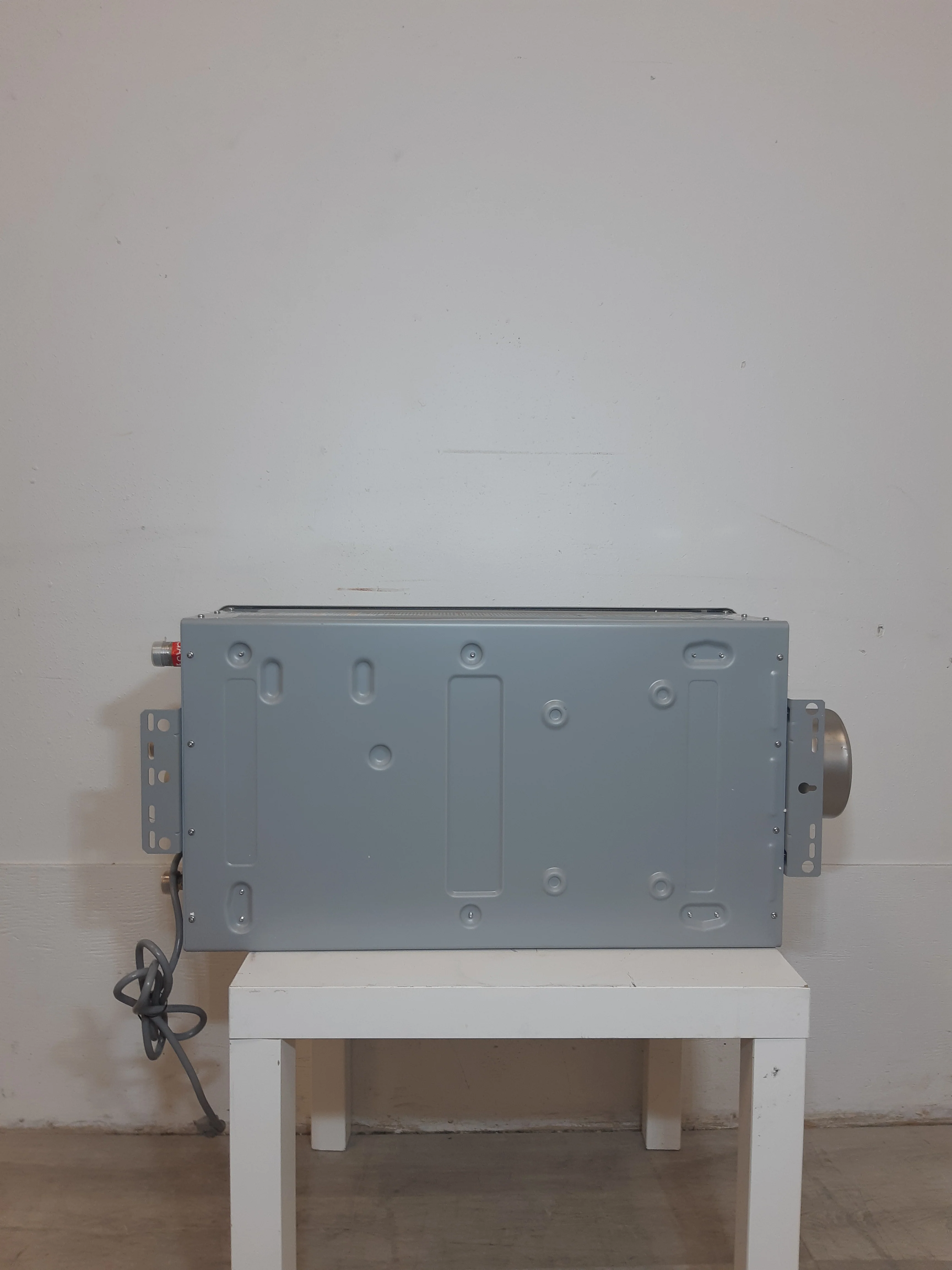 180,000 BTU Rheem Gas Water Heater - Image 6