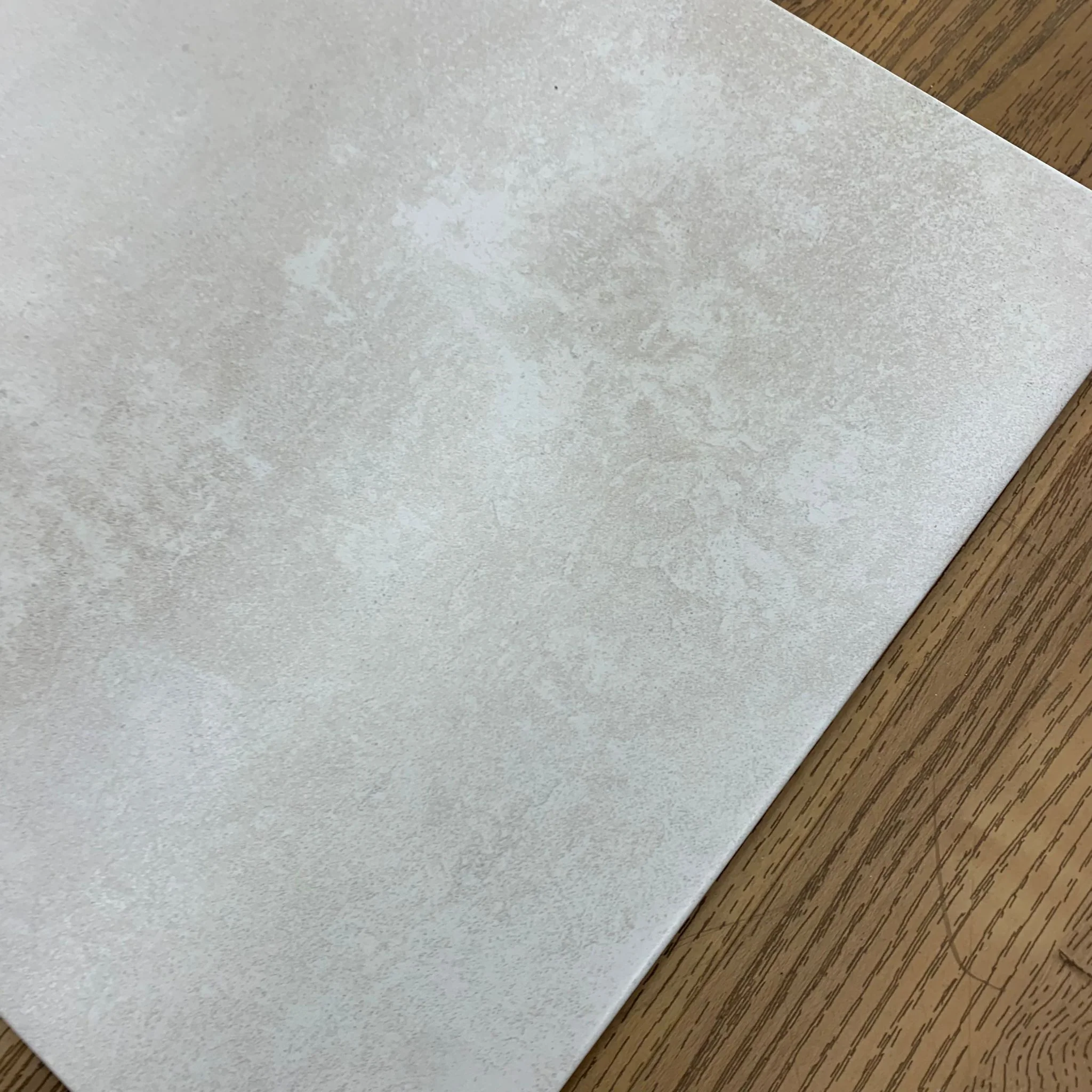 17x17-inch Ceramic Floor Tile in Beige/White - 6pcs/box 12.27 sq. ft. - Image 3