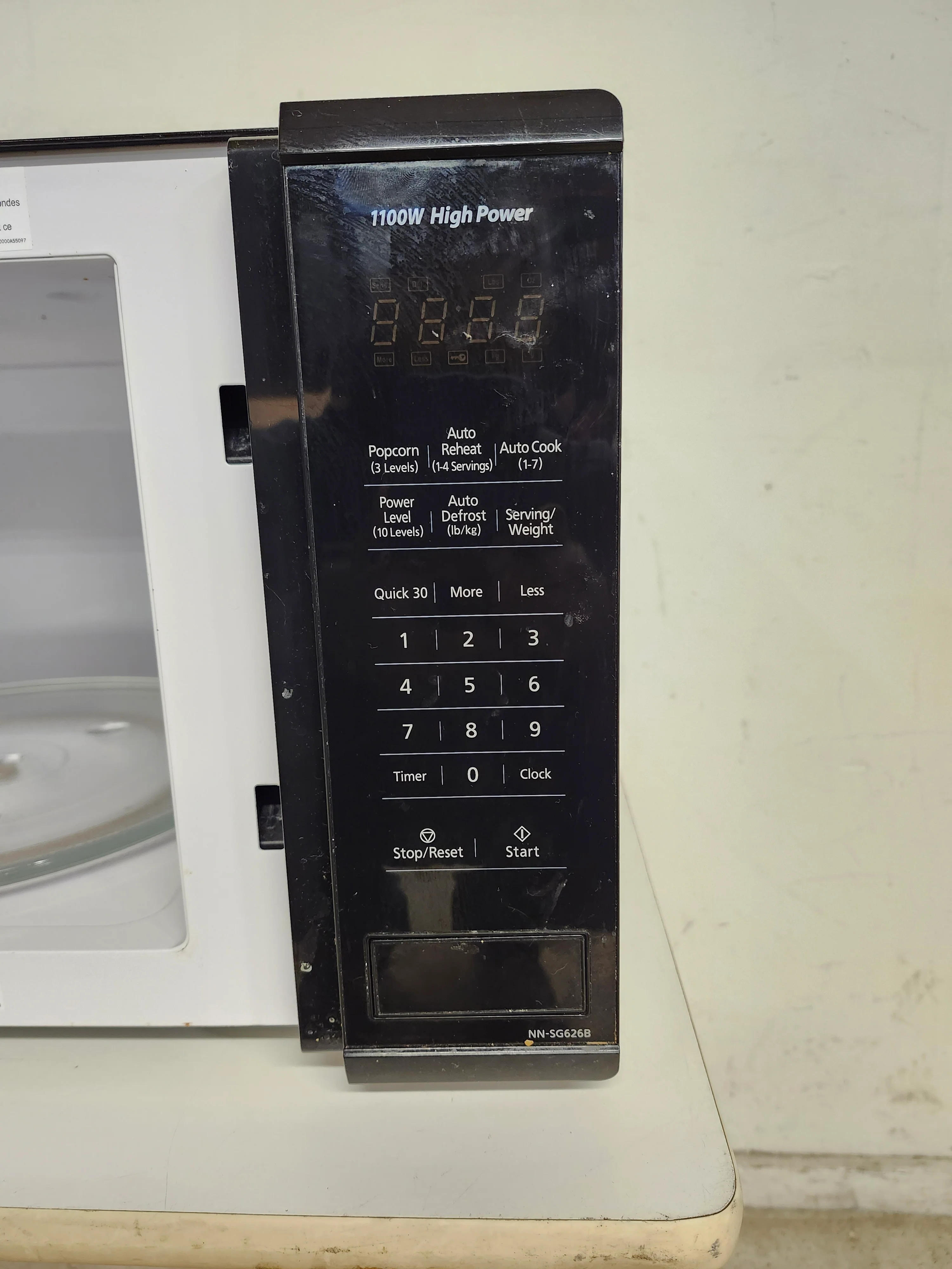 20.5"W Panasonic Microwave Oven - Image 6