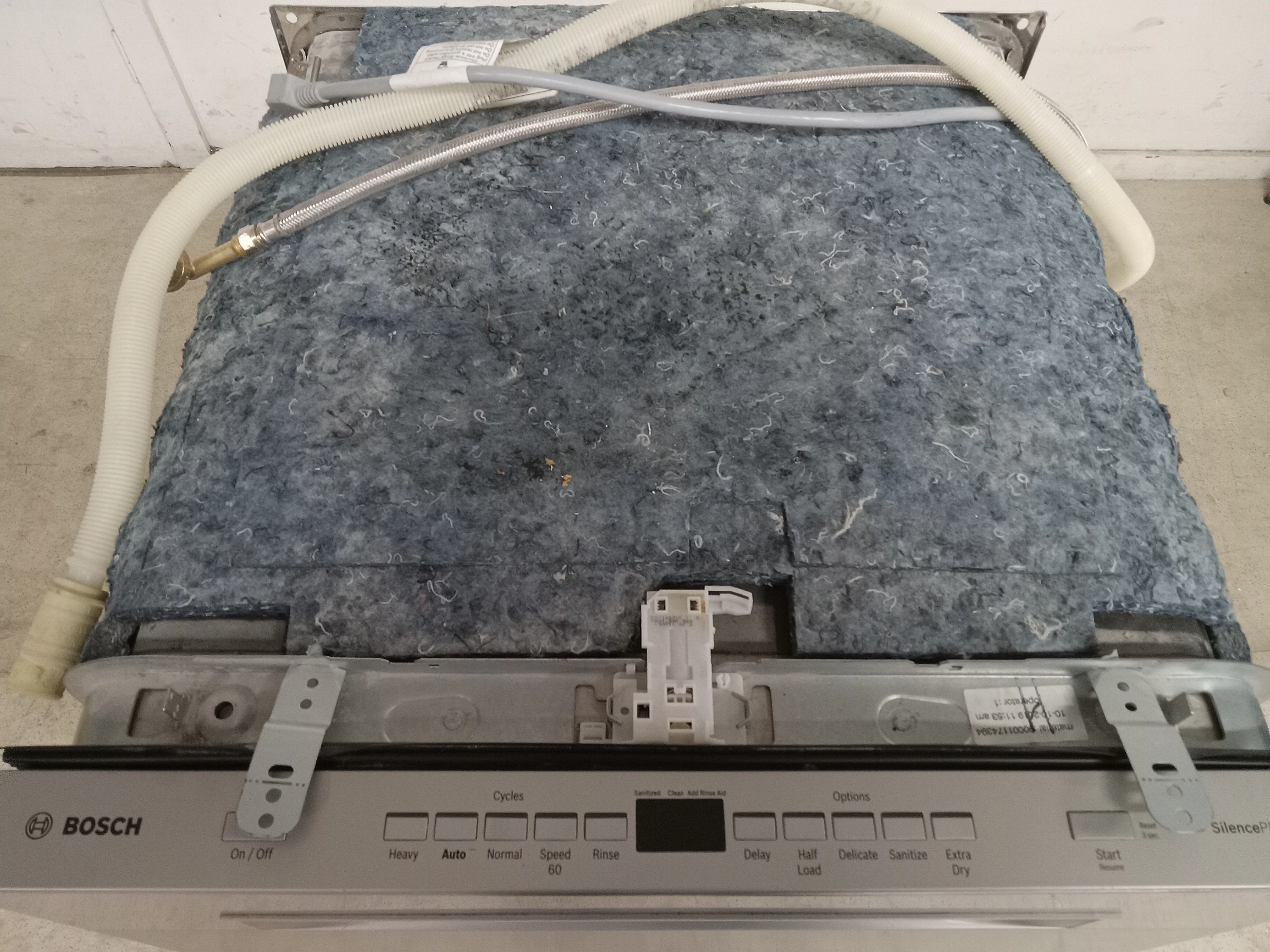 23.25"W Bosch Dishwasher - Image 6
