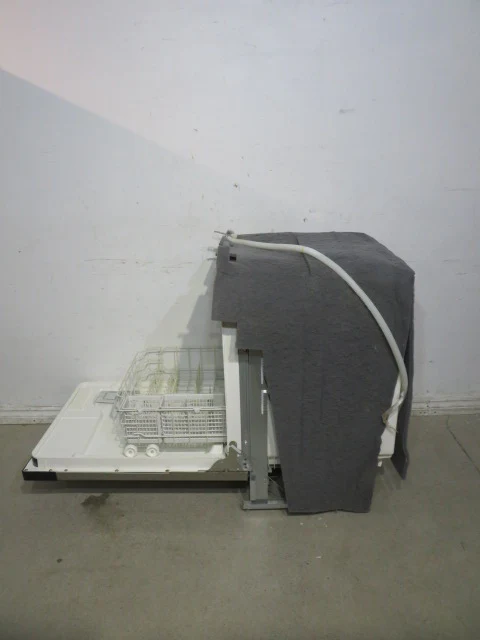 24" General Electric Stainless Steel Dishwasher - Image 5