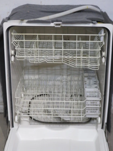 24" General Electric Stainless Steel Dishwasher - Image 7