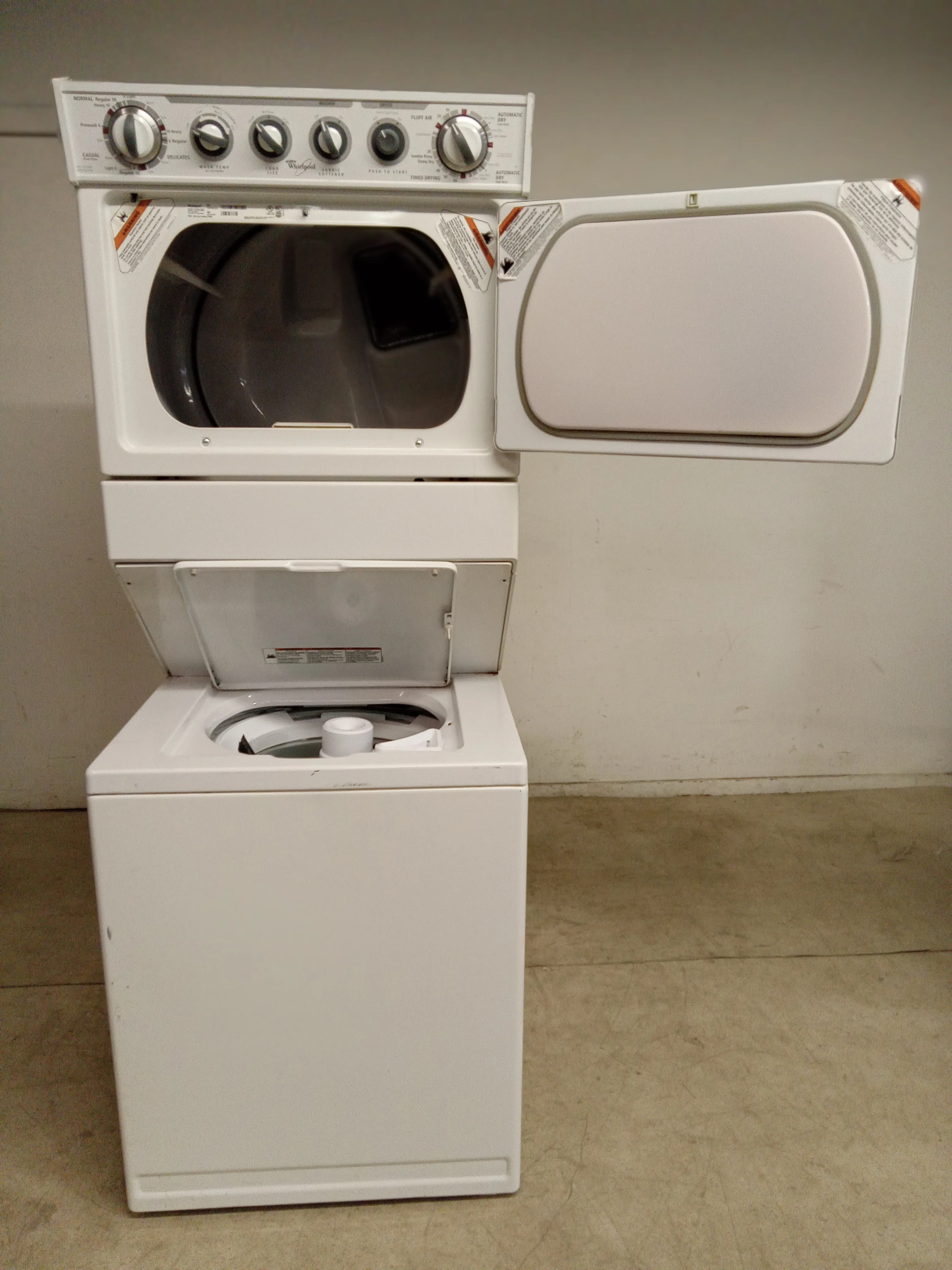 27.5" W Whirlpool Washer and Dryer Combo - Image 2