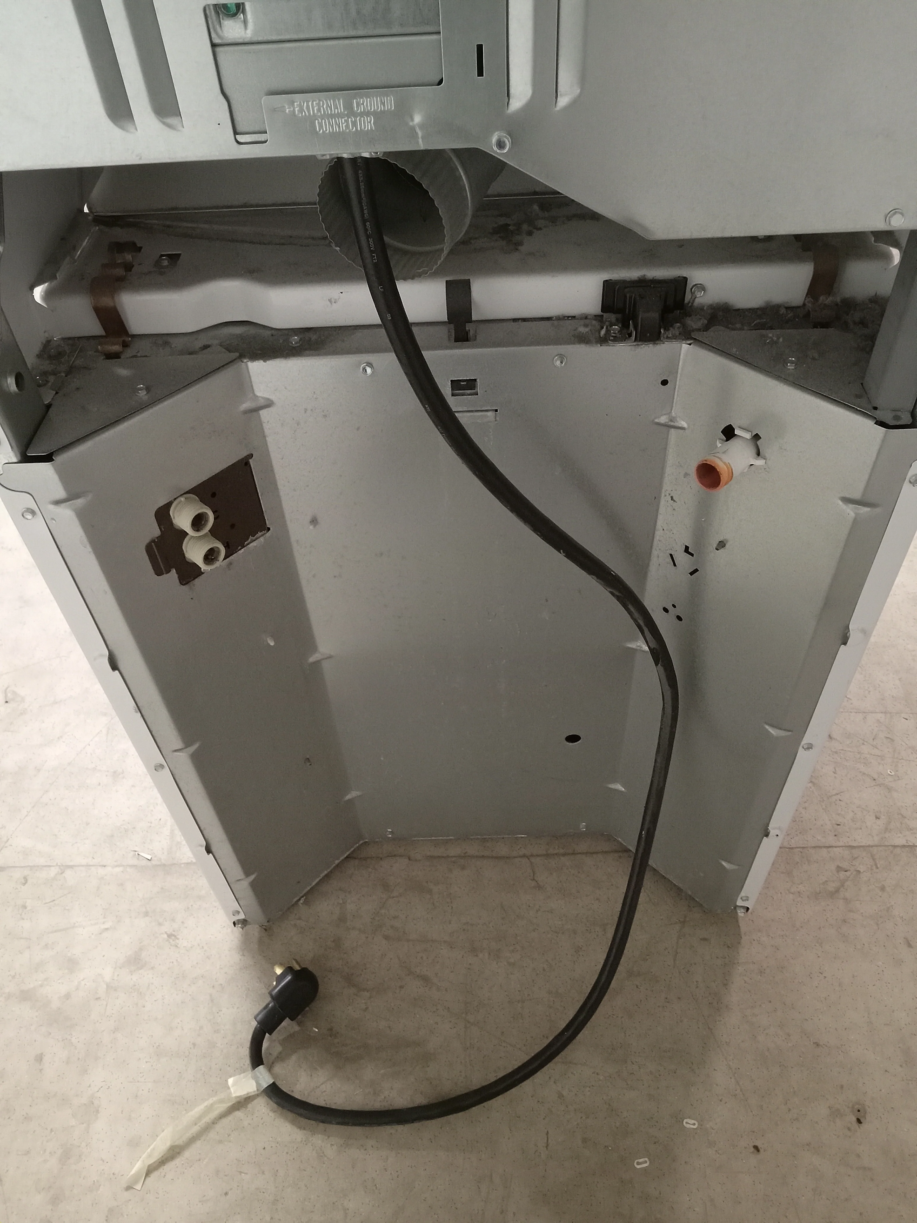 27.5" W Whirlpool Washer and Dryer Combo - Image 9