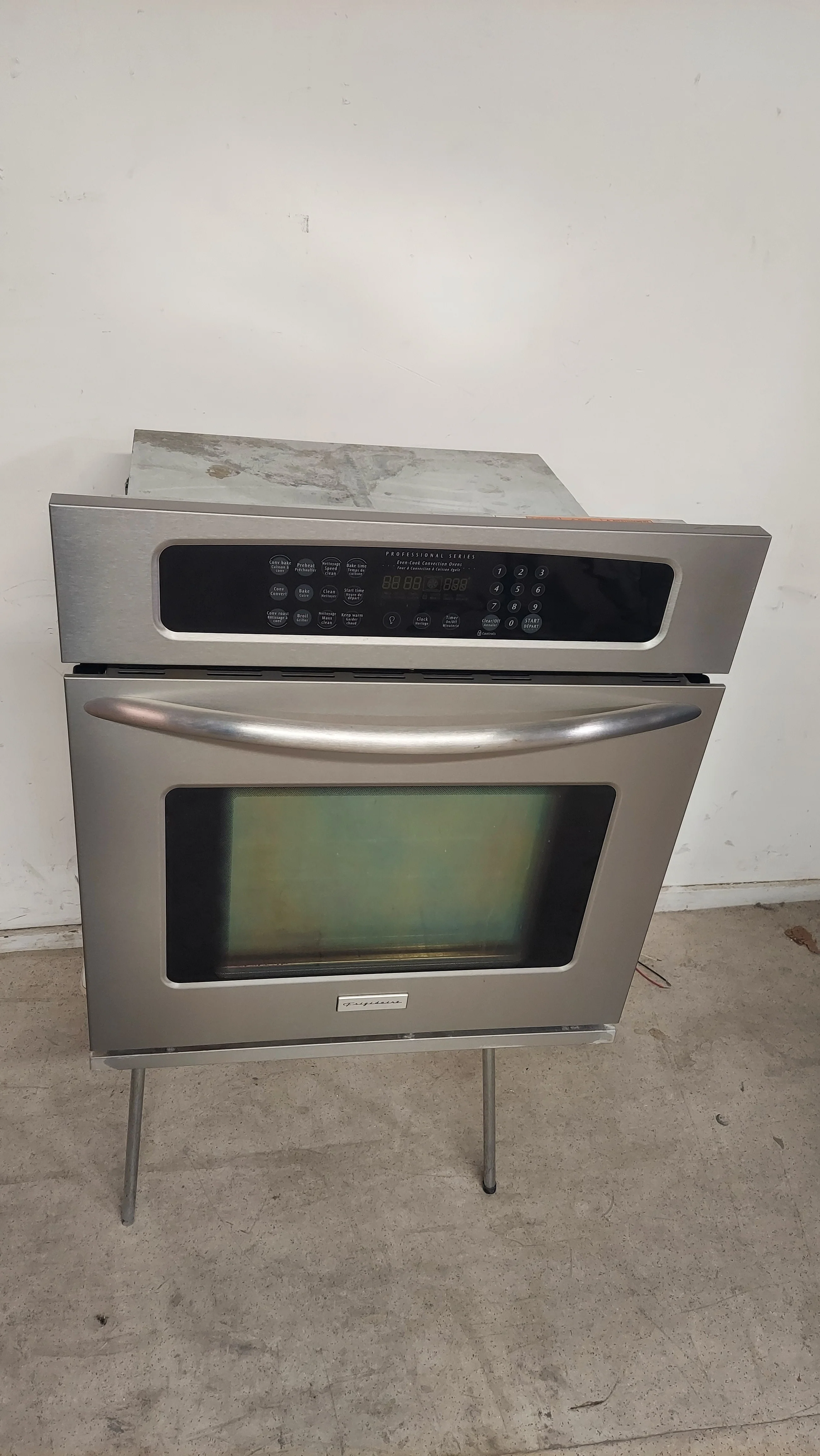 28.5" Frigidaire Wall Oven Professional Series - Image 2