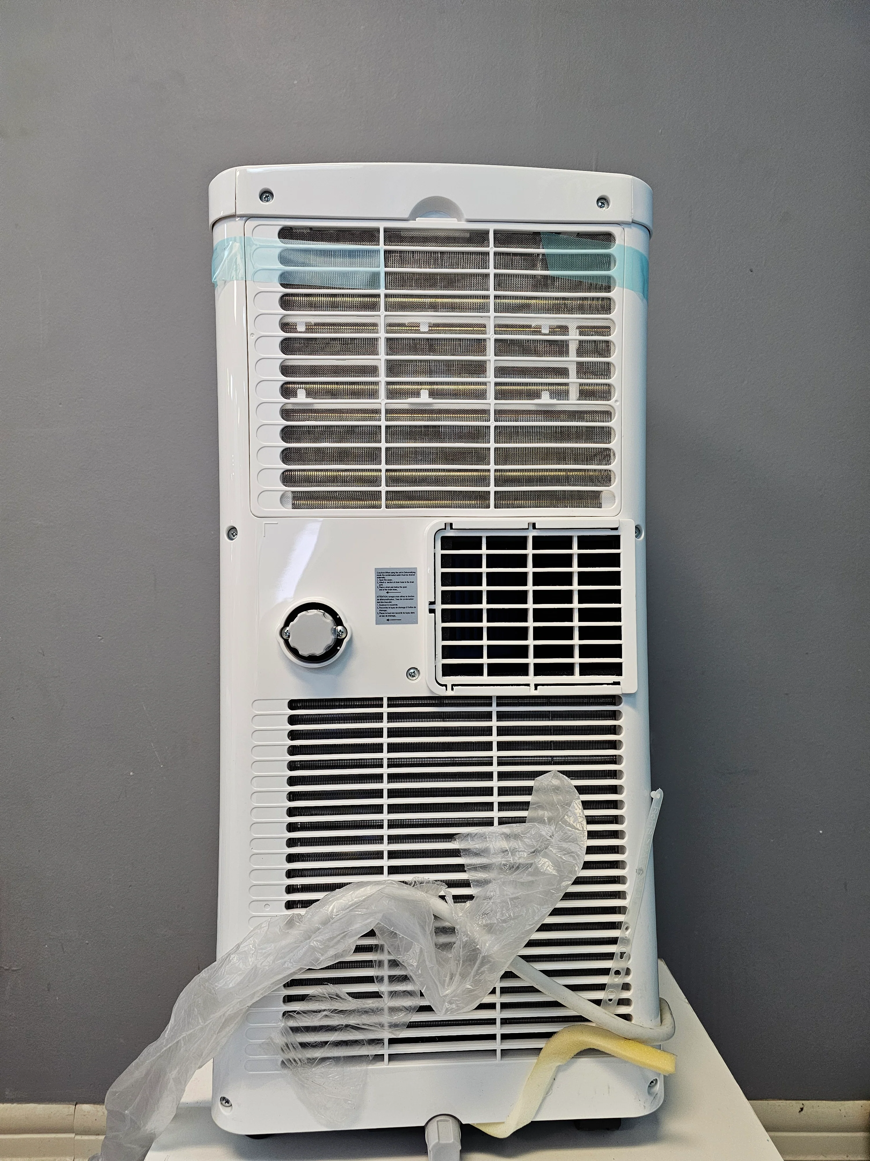 3 - in - 1 Air Conditioner - Fan - Humidifier - Image 3