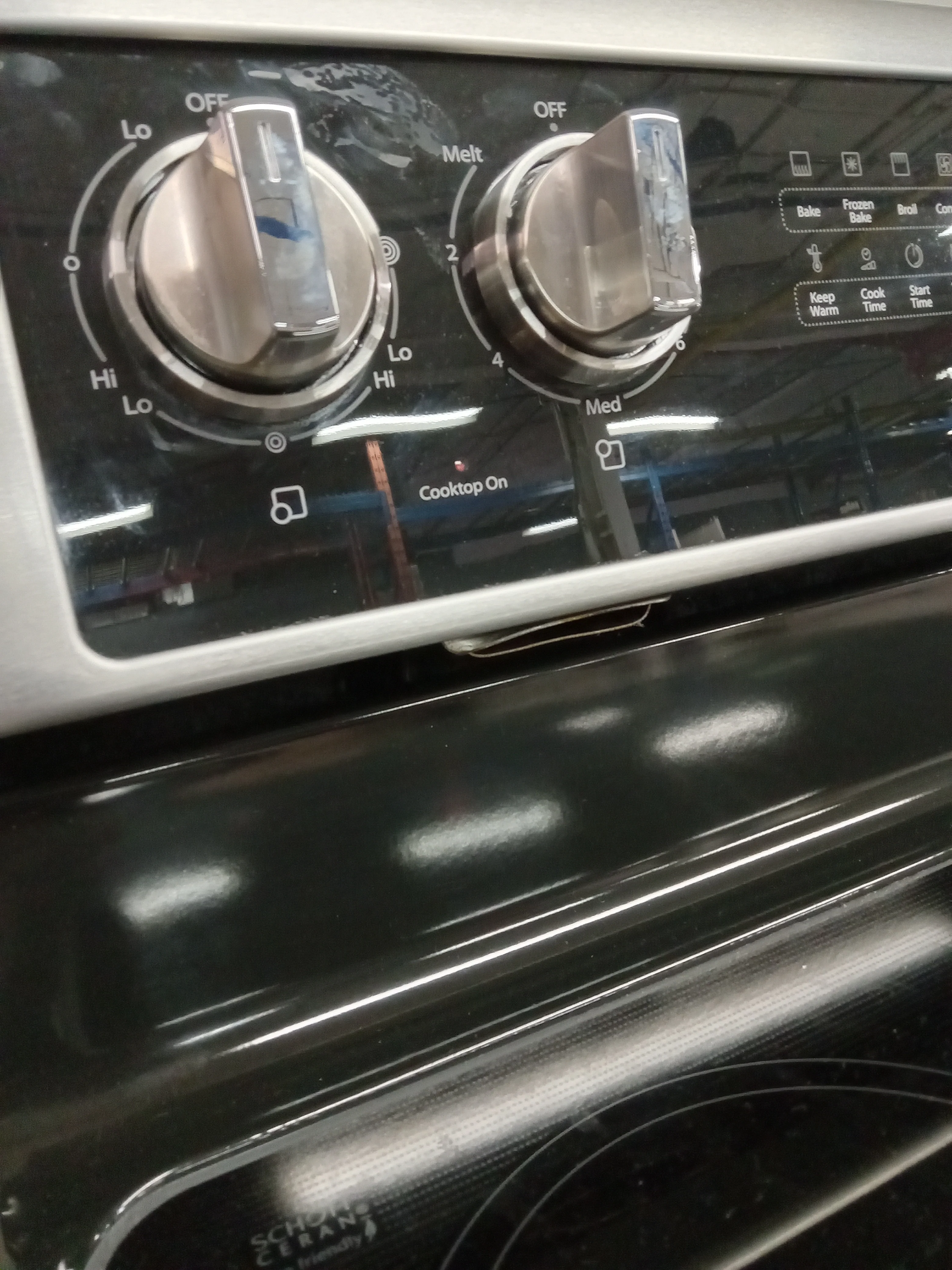 30" Whirlpool Electric Stove - Image 6