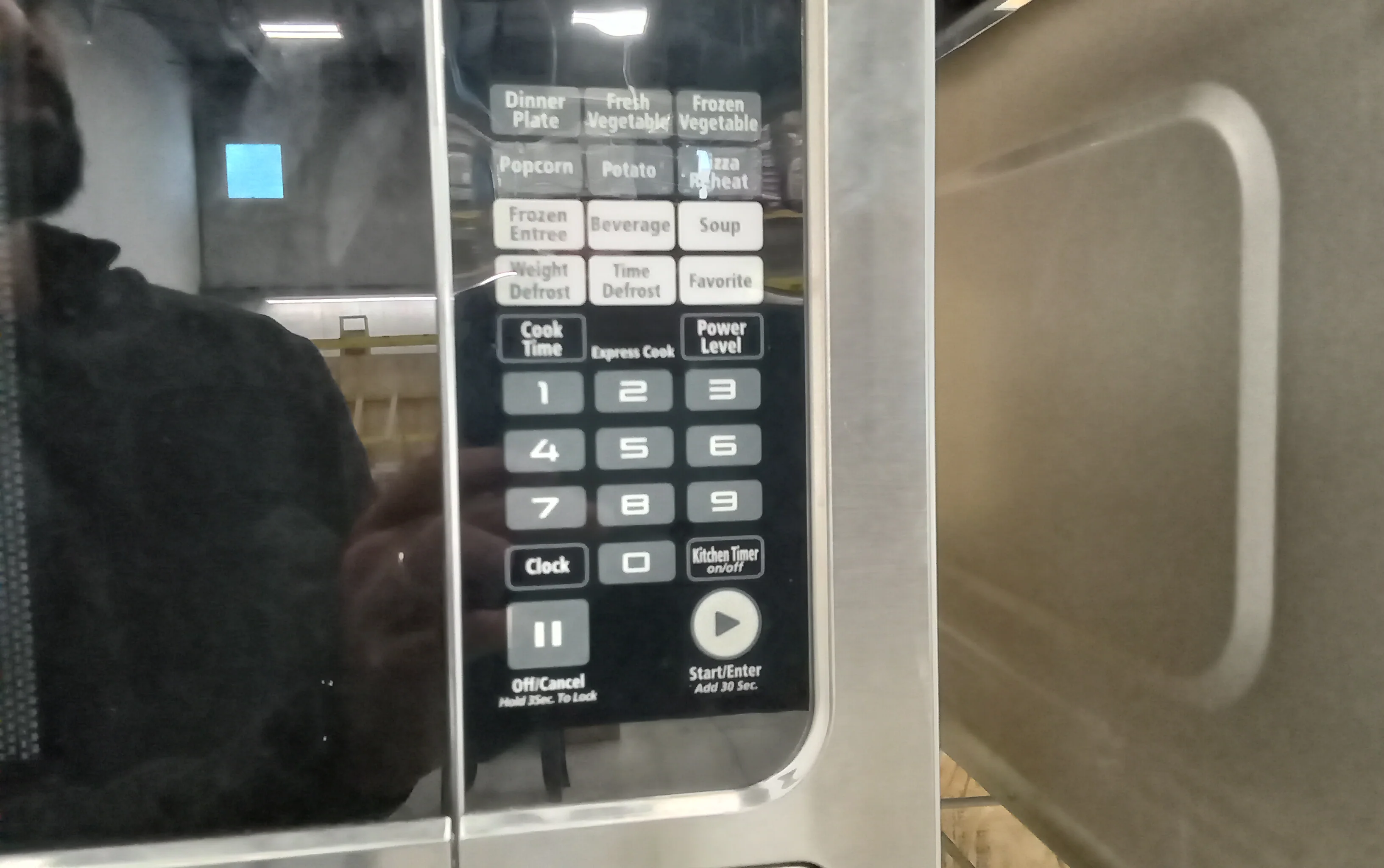 30"W Askebo Microwave in Stainless Steel - Image 3