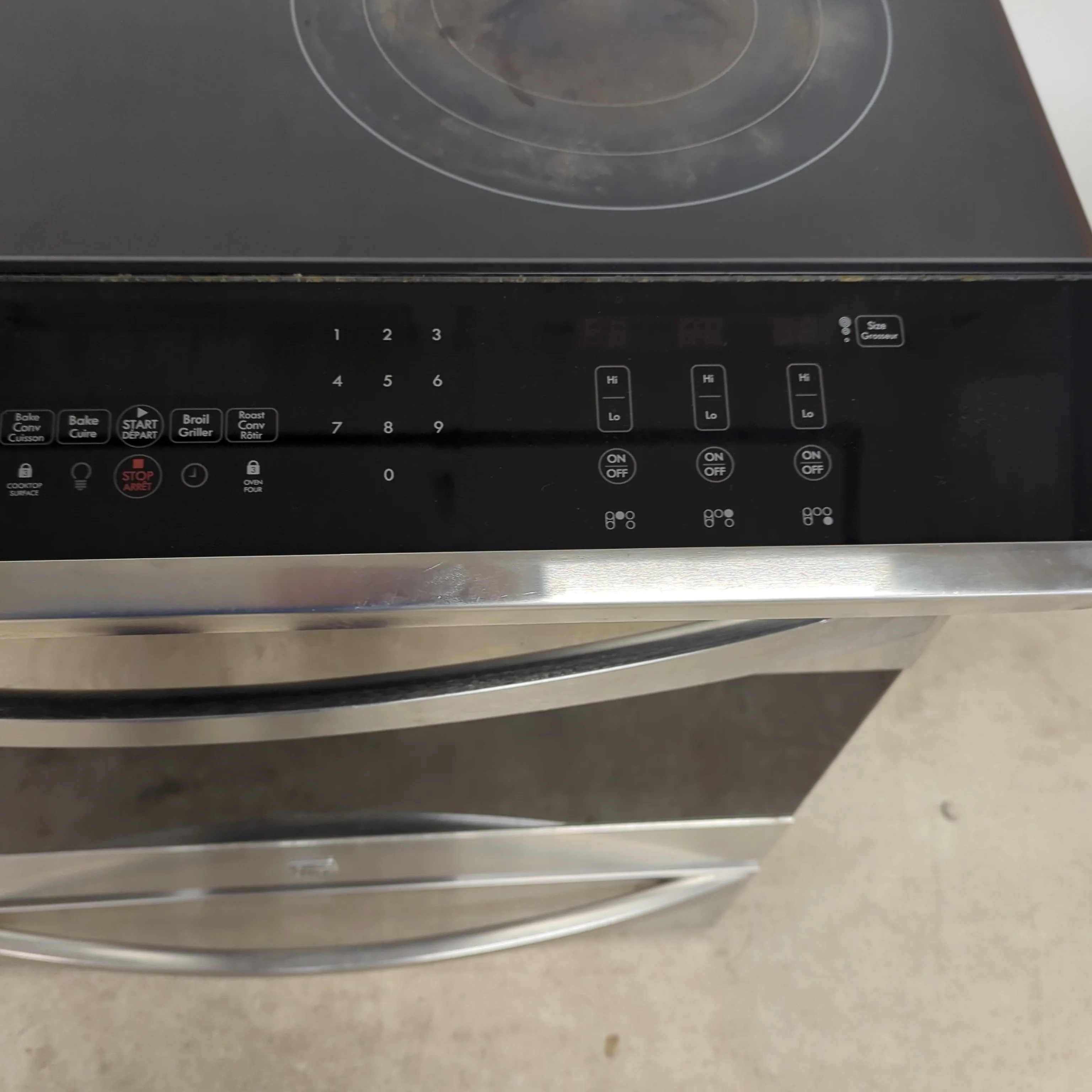 31.5"W Kenmore Elite Stove - Image 3