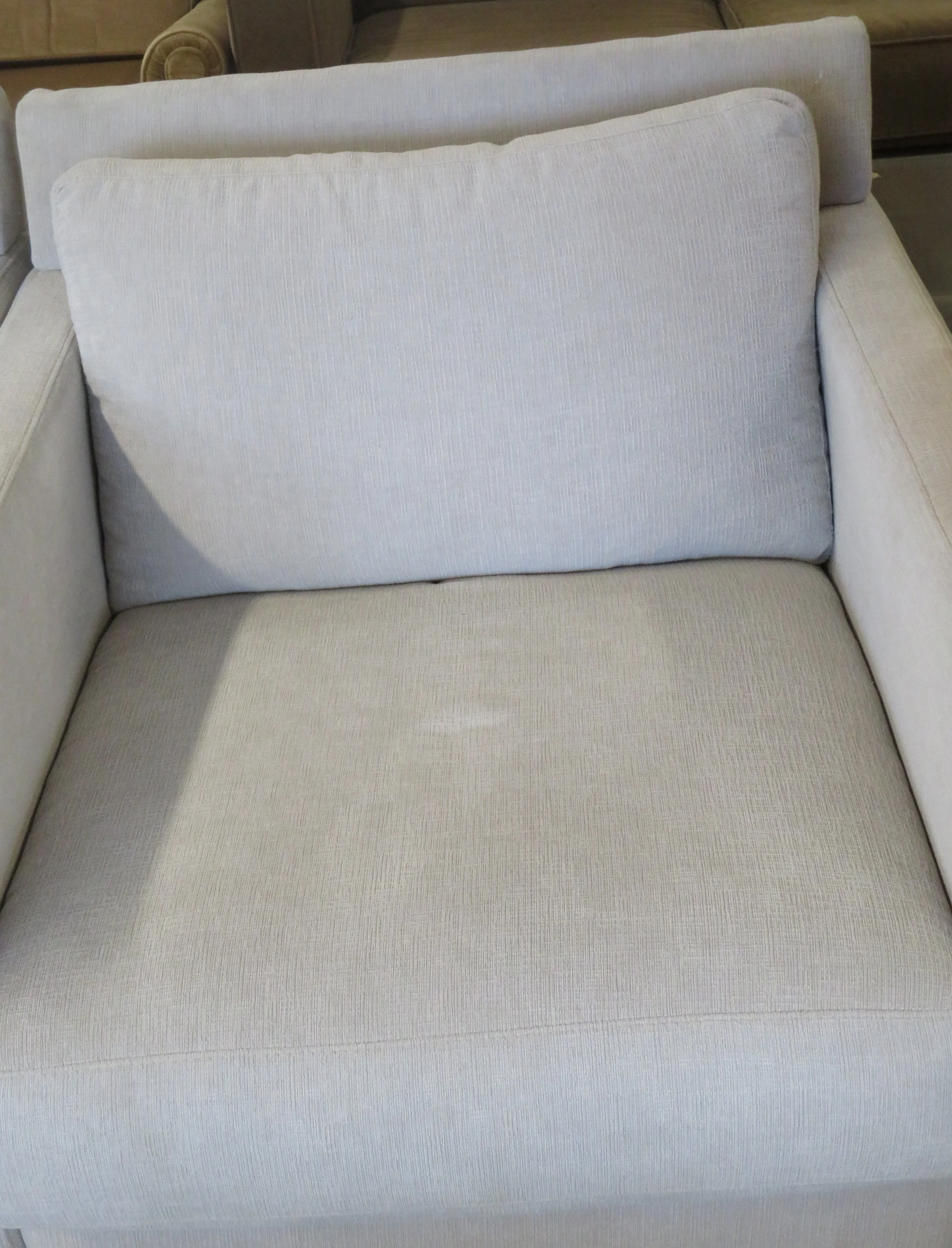 31"W Delphine Swivel Chair - Image 2