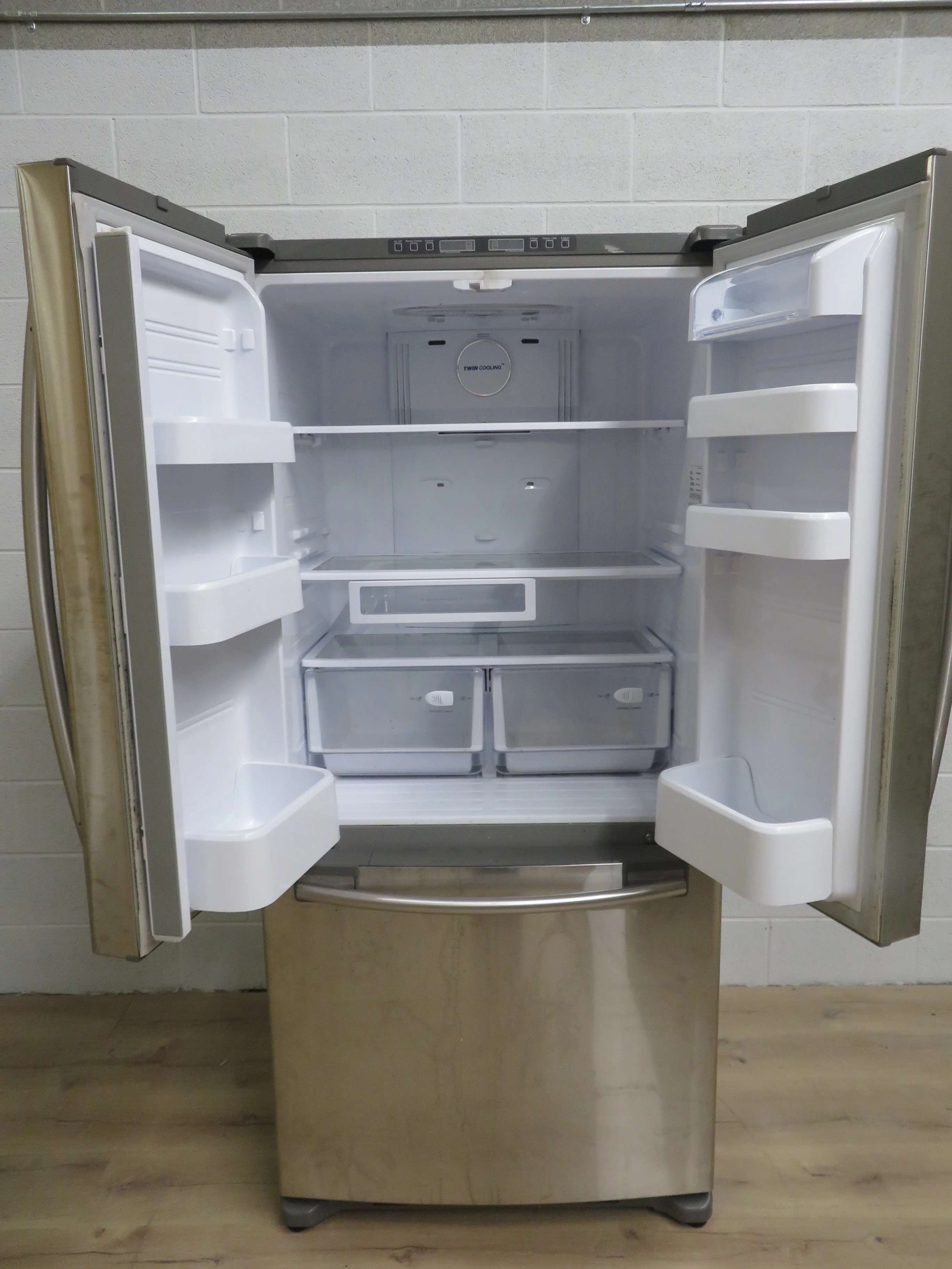 32" French Door Fridge Freezer in Stainless Steel - Image 2
