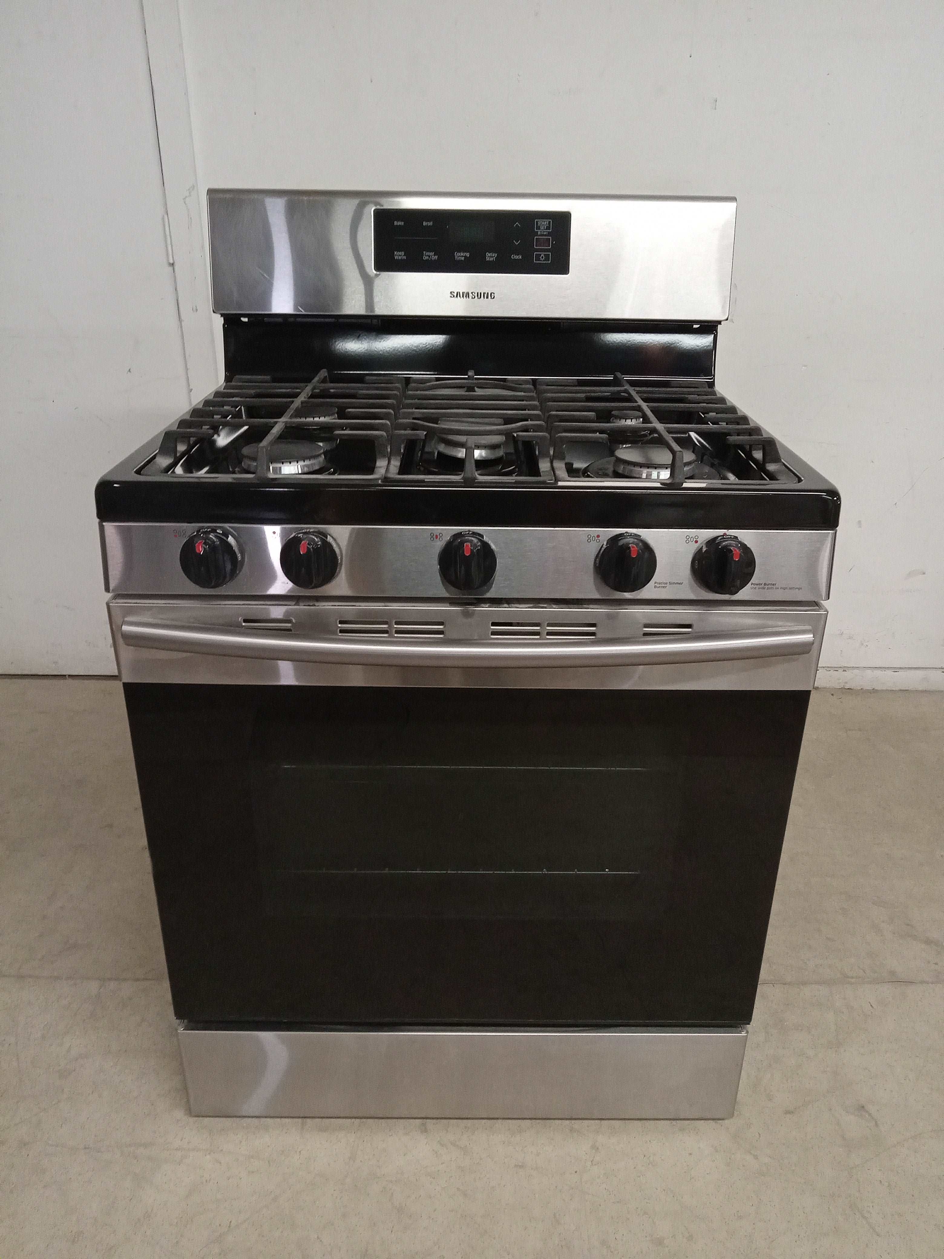 40"W Samsung Stainless Steel Gas Range