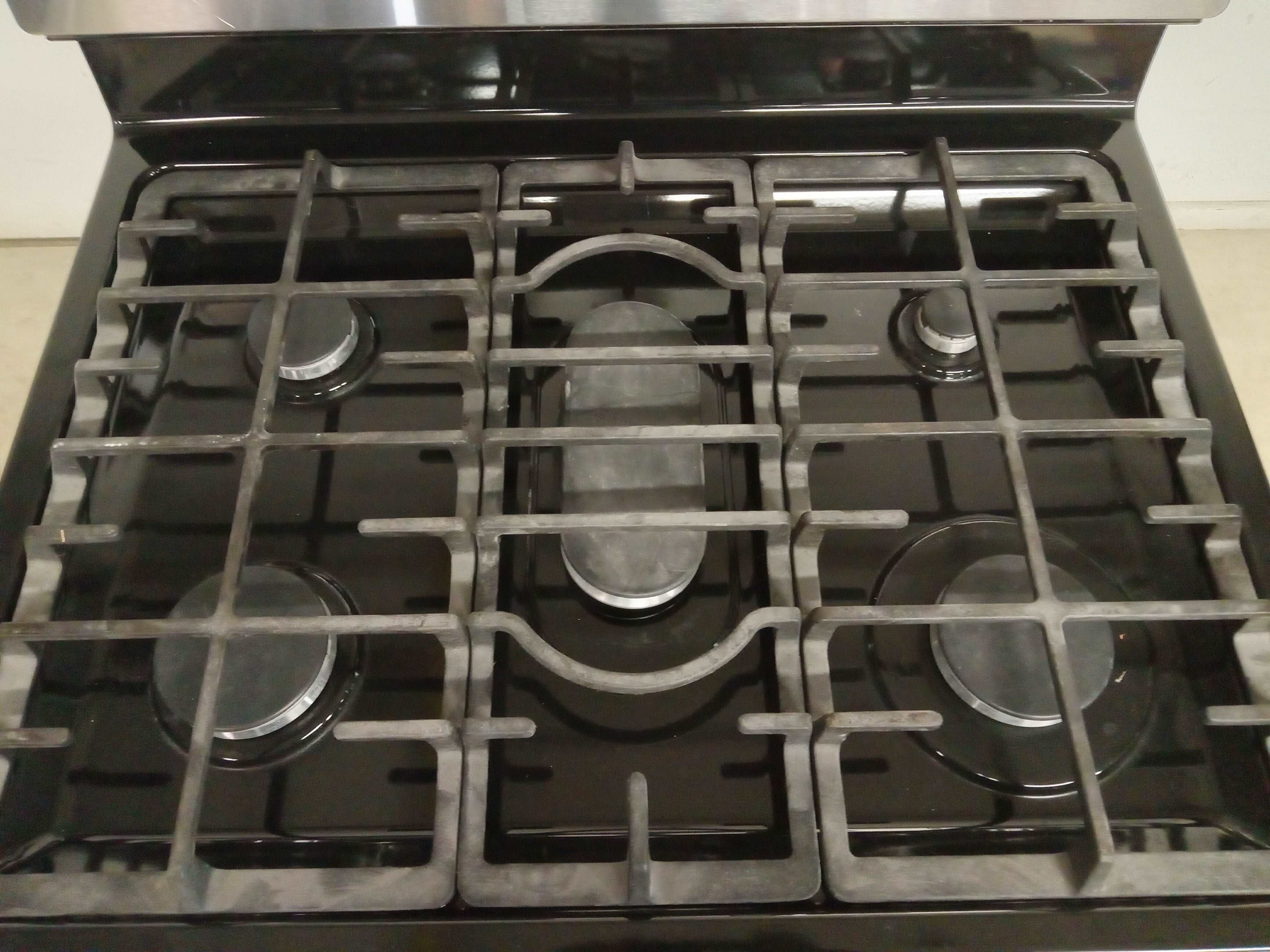 40"W Samsung Stainless Steel Gas Range - Image 4