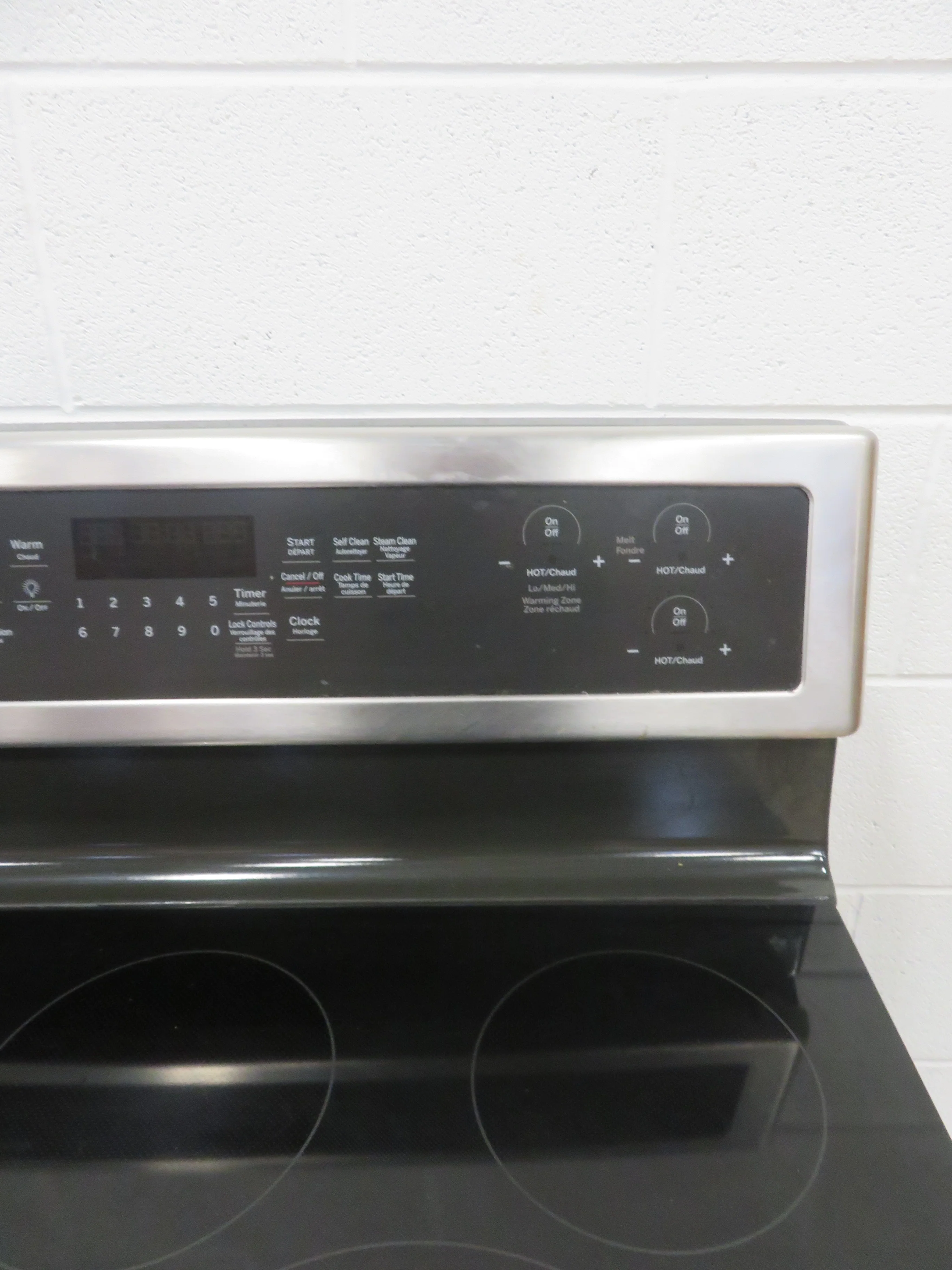 5-Burner Flat Top Electric Stove - Stainless - Image 4