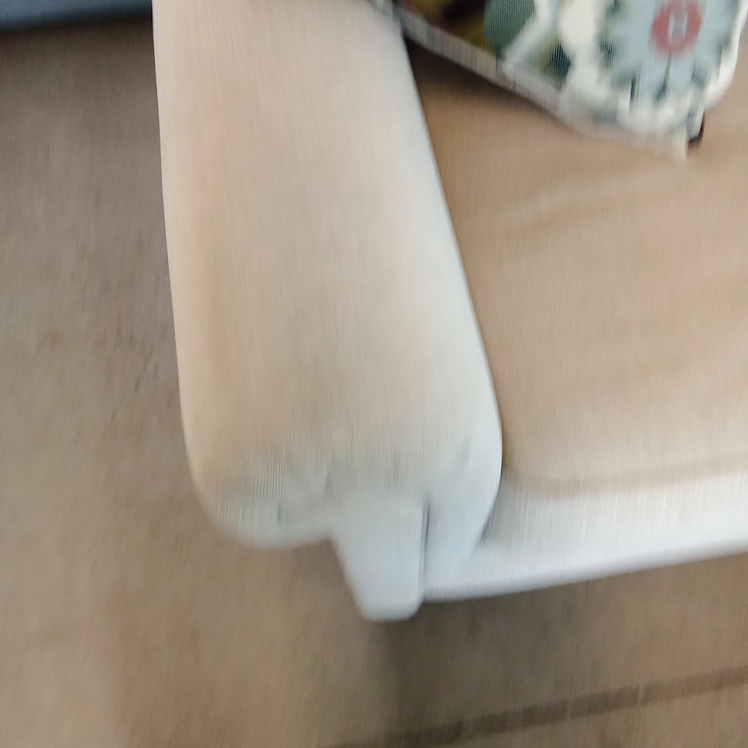 65"W Love Seat with Accent Cushions - Image 3