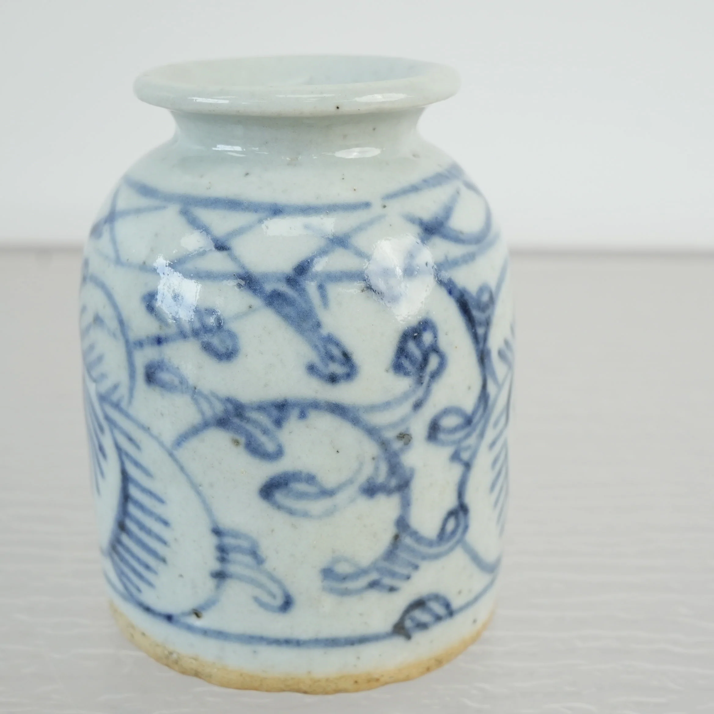 Antique Chinese Blue and White Porcelain Ink Container - Image 3