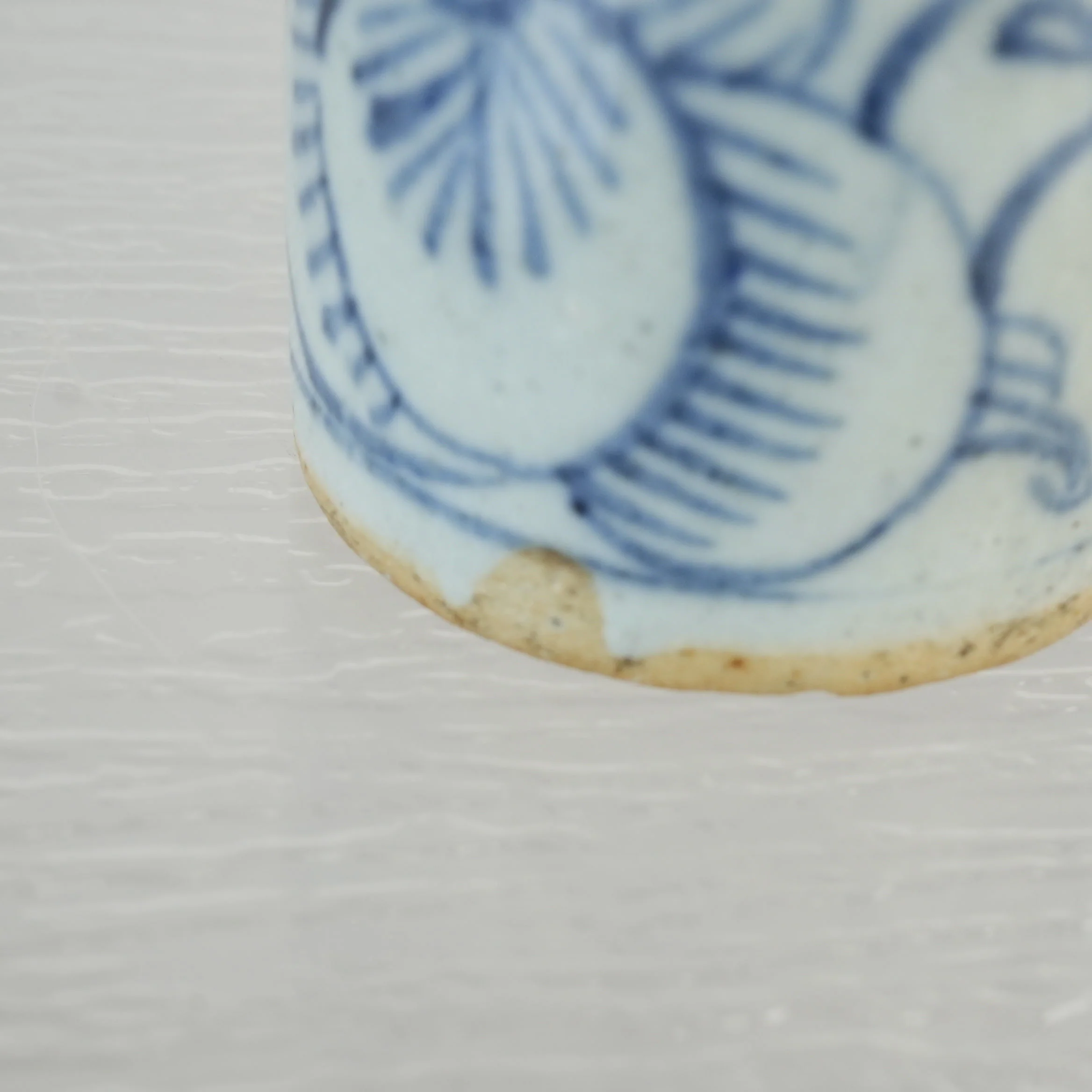 Antique Chinese Blue and White Porcelain Ink Container - Image 4