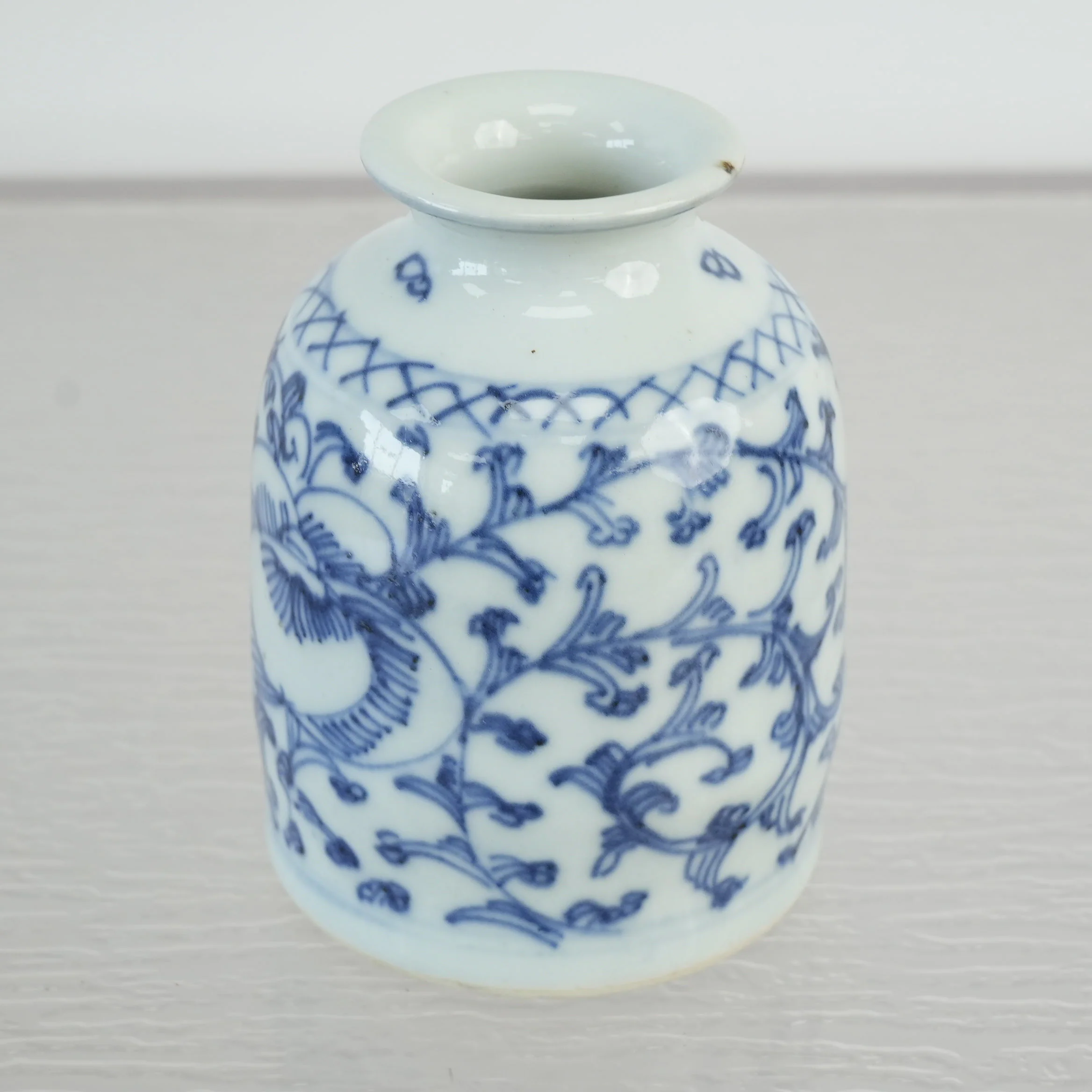 Antique Chinese Blue and White Porcelain Ink Container - Image 2