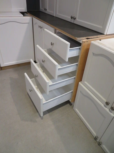 Arched-Top White Cabinet Set - Image 5