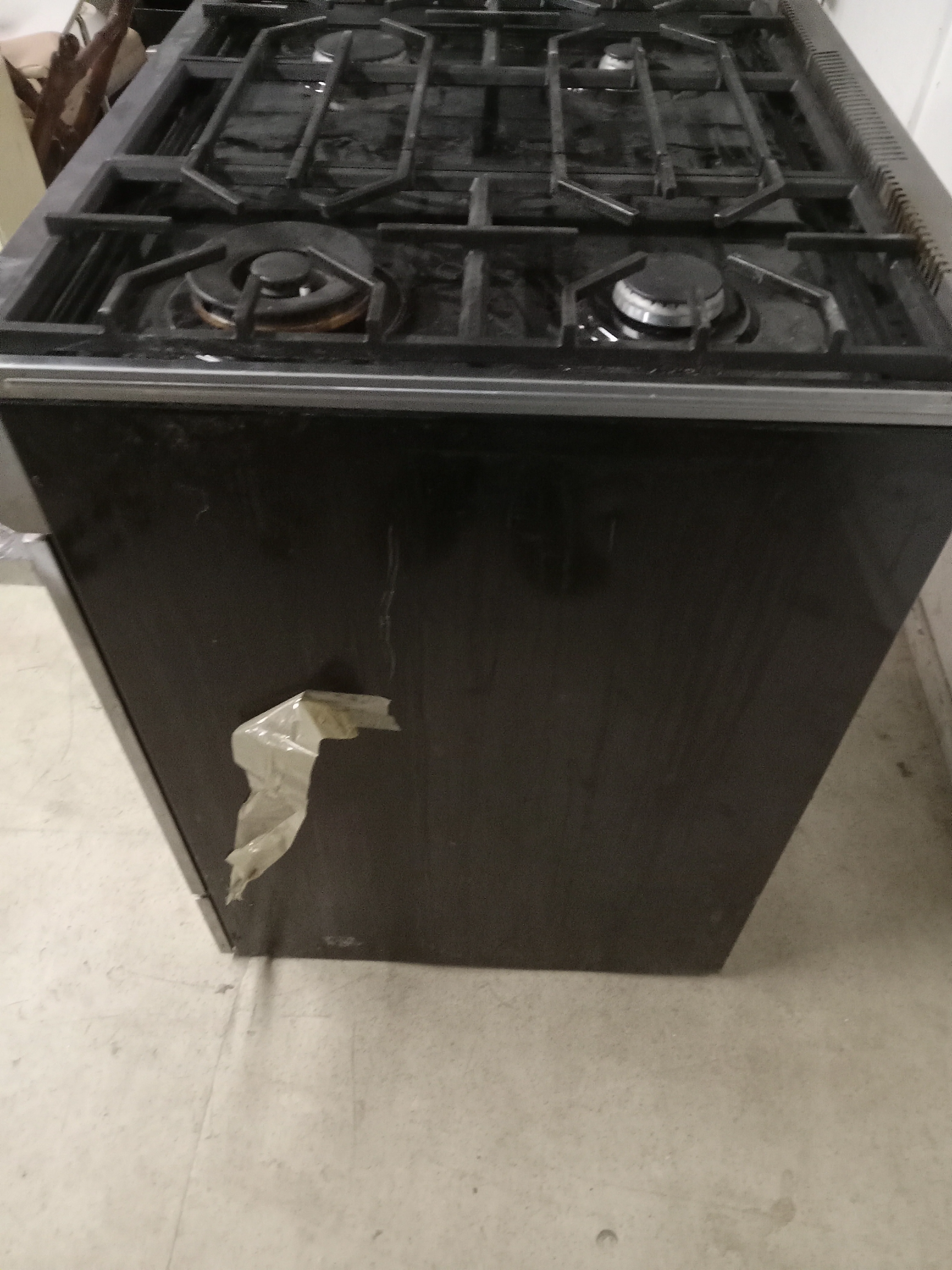 Blomberg Gas Stove - Image 3