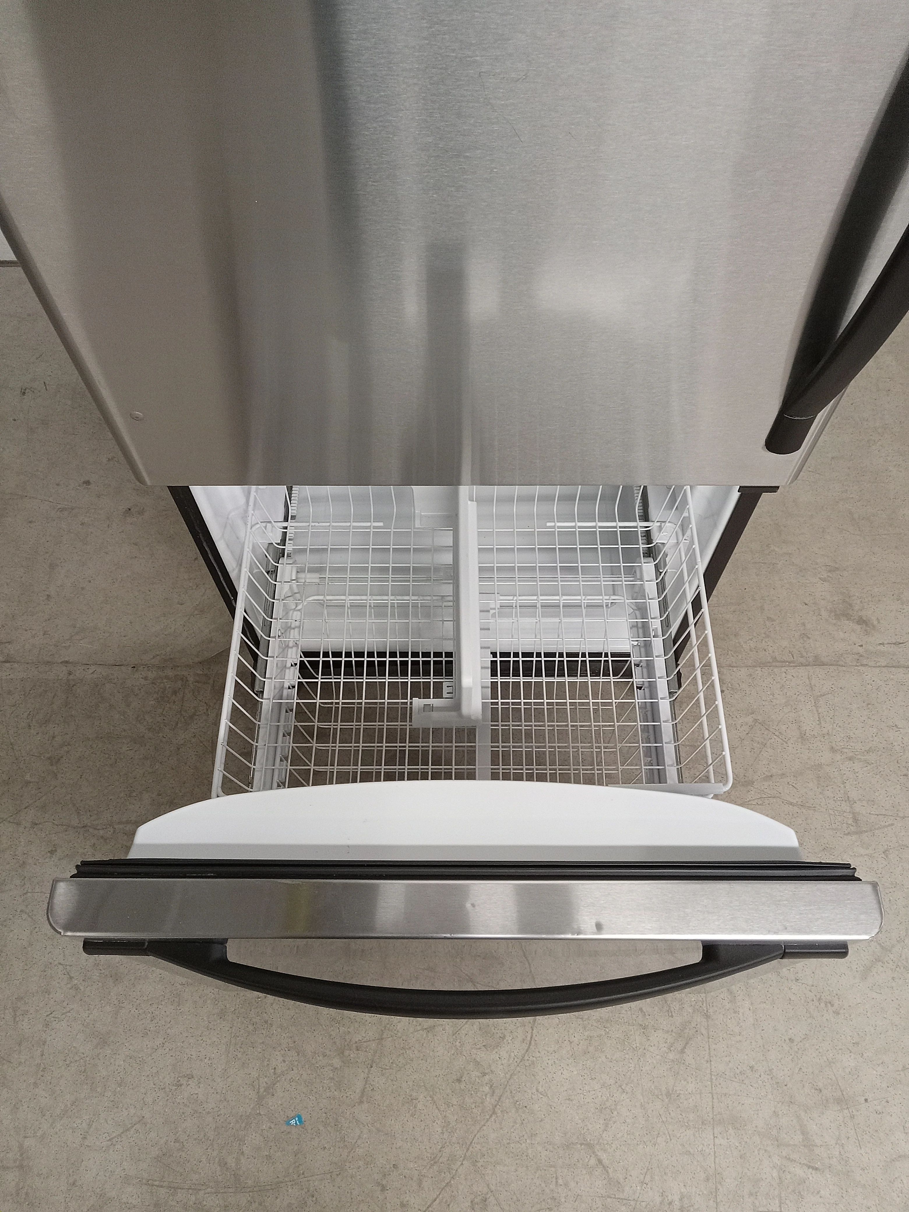 29.5"W Whirlpool Gold Stainless Steel Refrigerator - Image 10