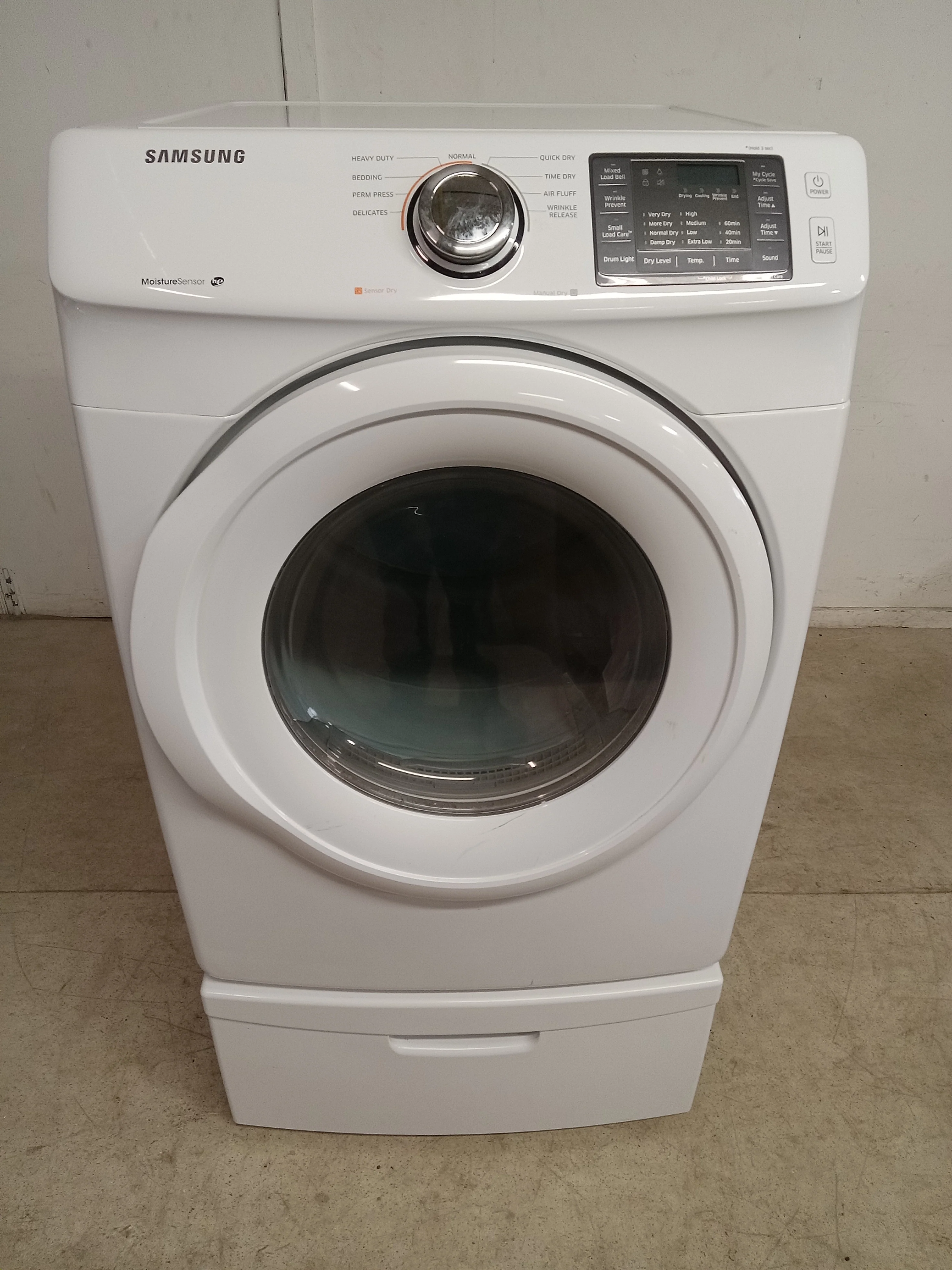 27"W Samsung Clothes Dryer