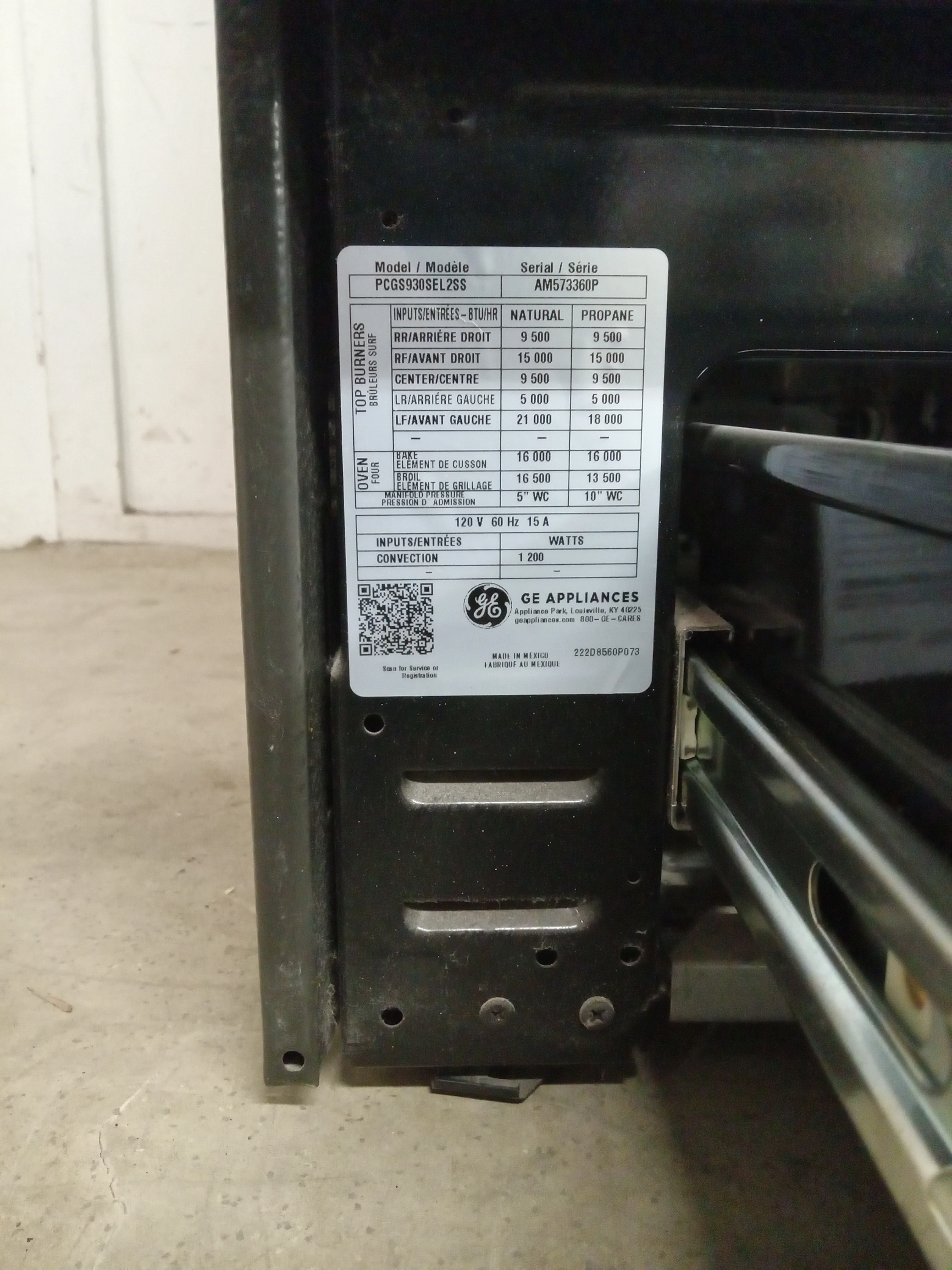29.5"W General Electric Gas Stove - Image 5