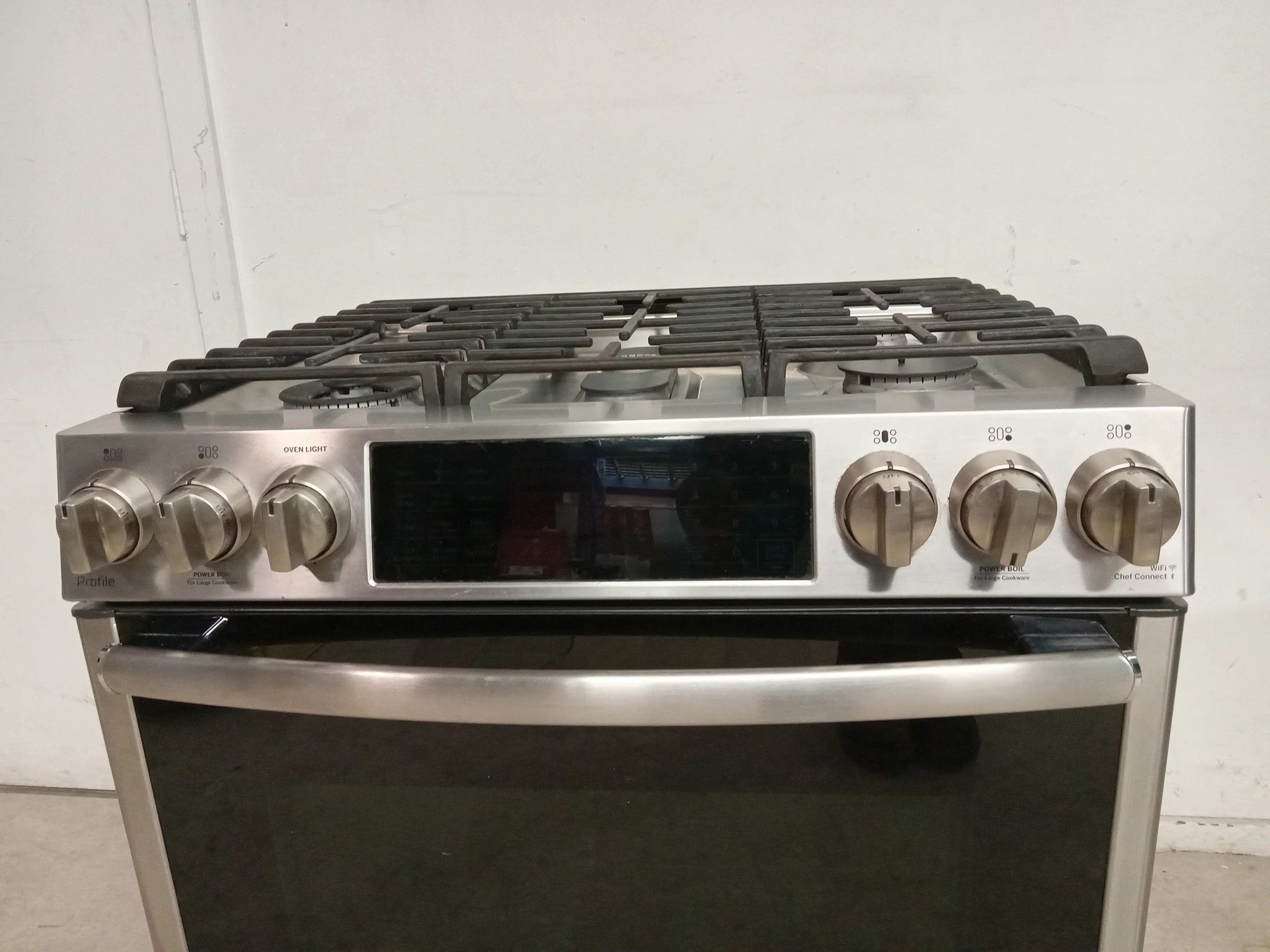 29.5"W General Electric Gas Stove - Image 6