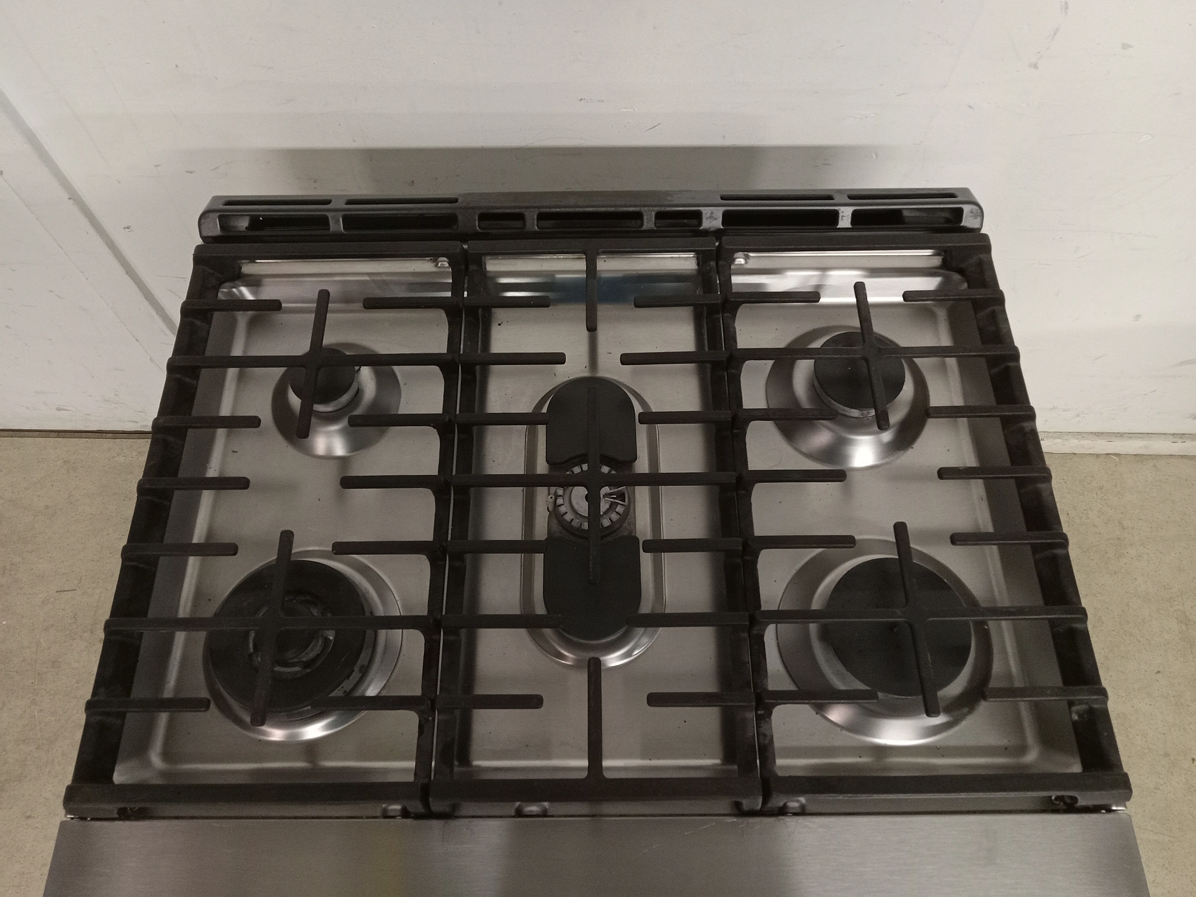 29.5"W General Electric Gas Stove - Image 7