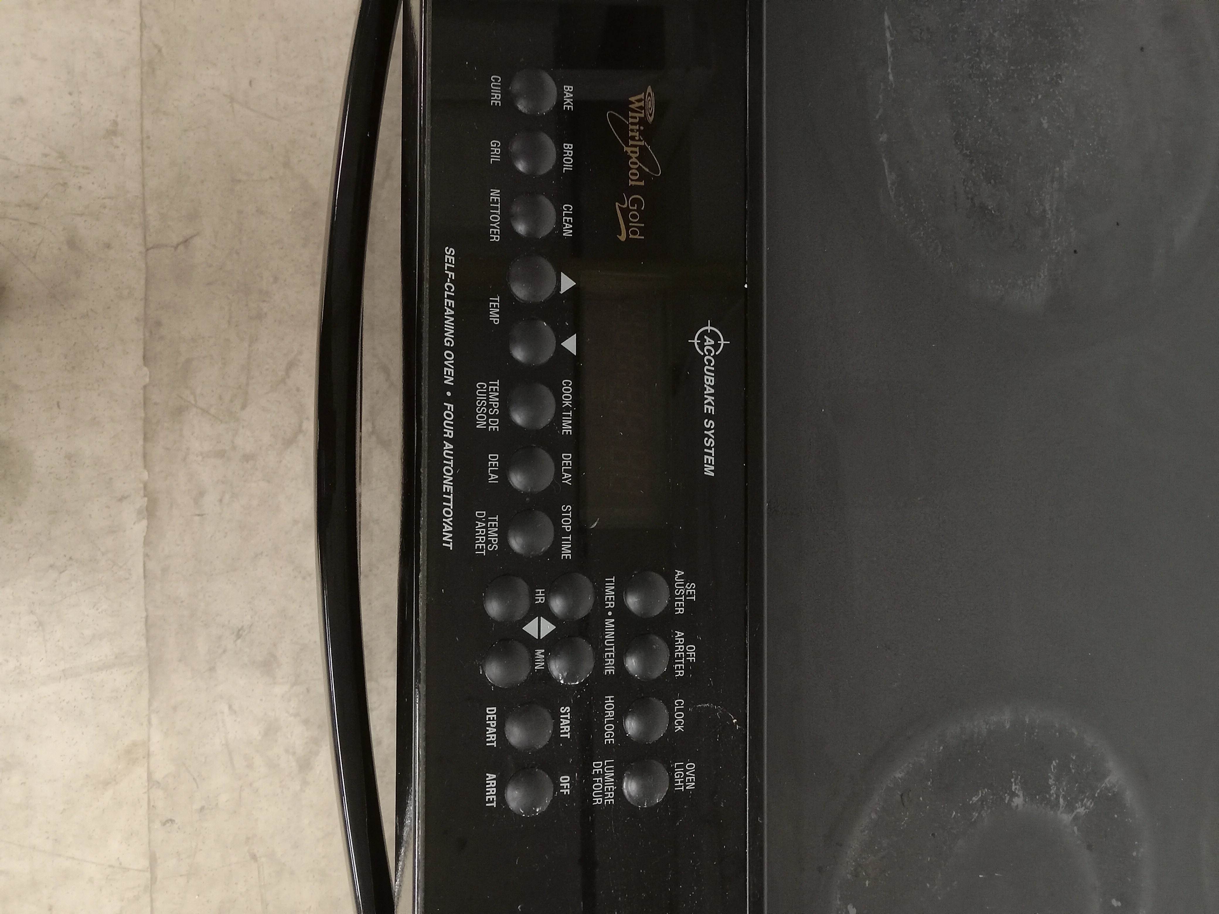 30"W Black Whirlpool Gold Electric Stove - Image 7
