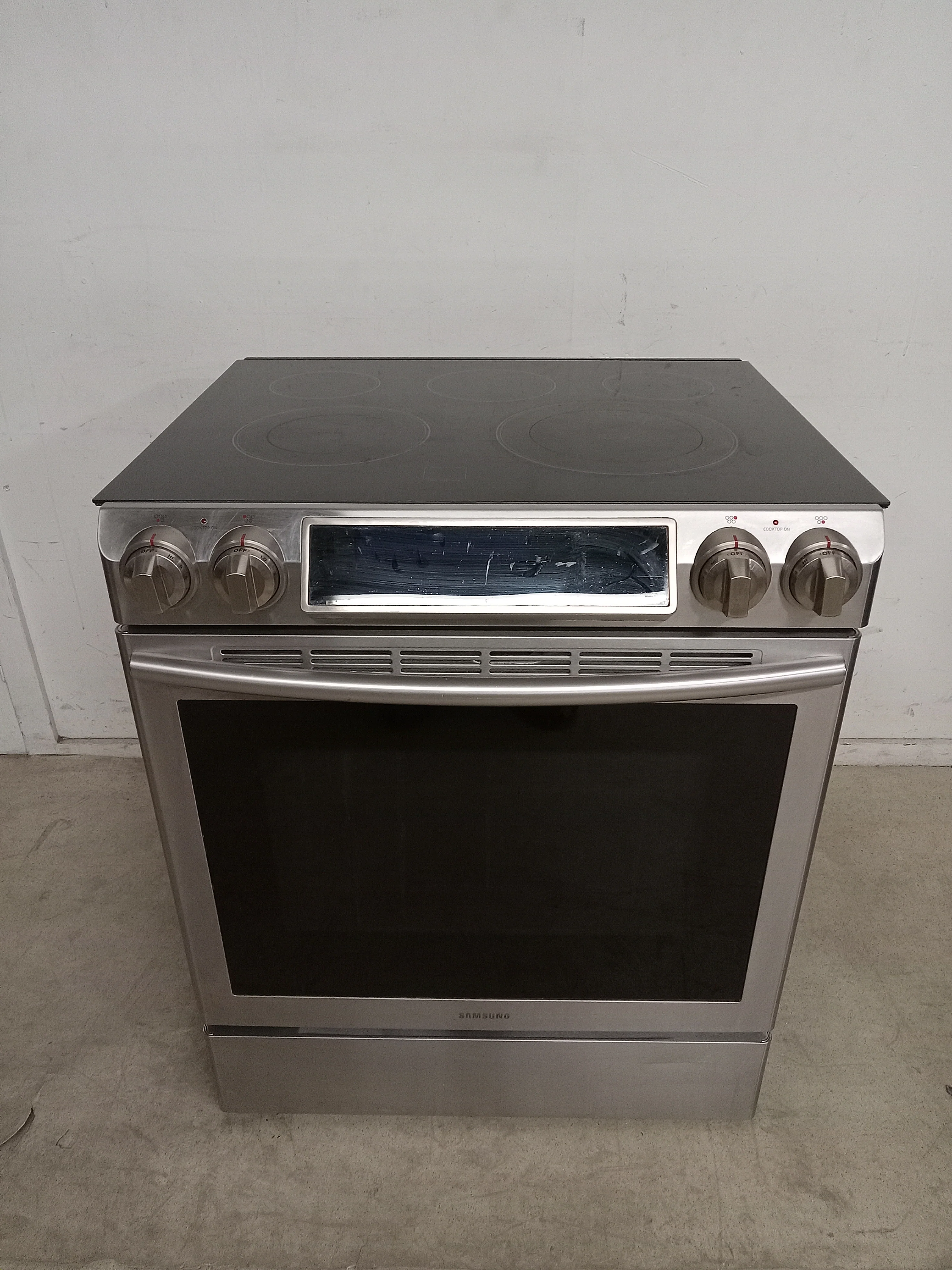 31"W Samsung Electric Range