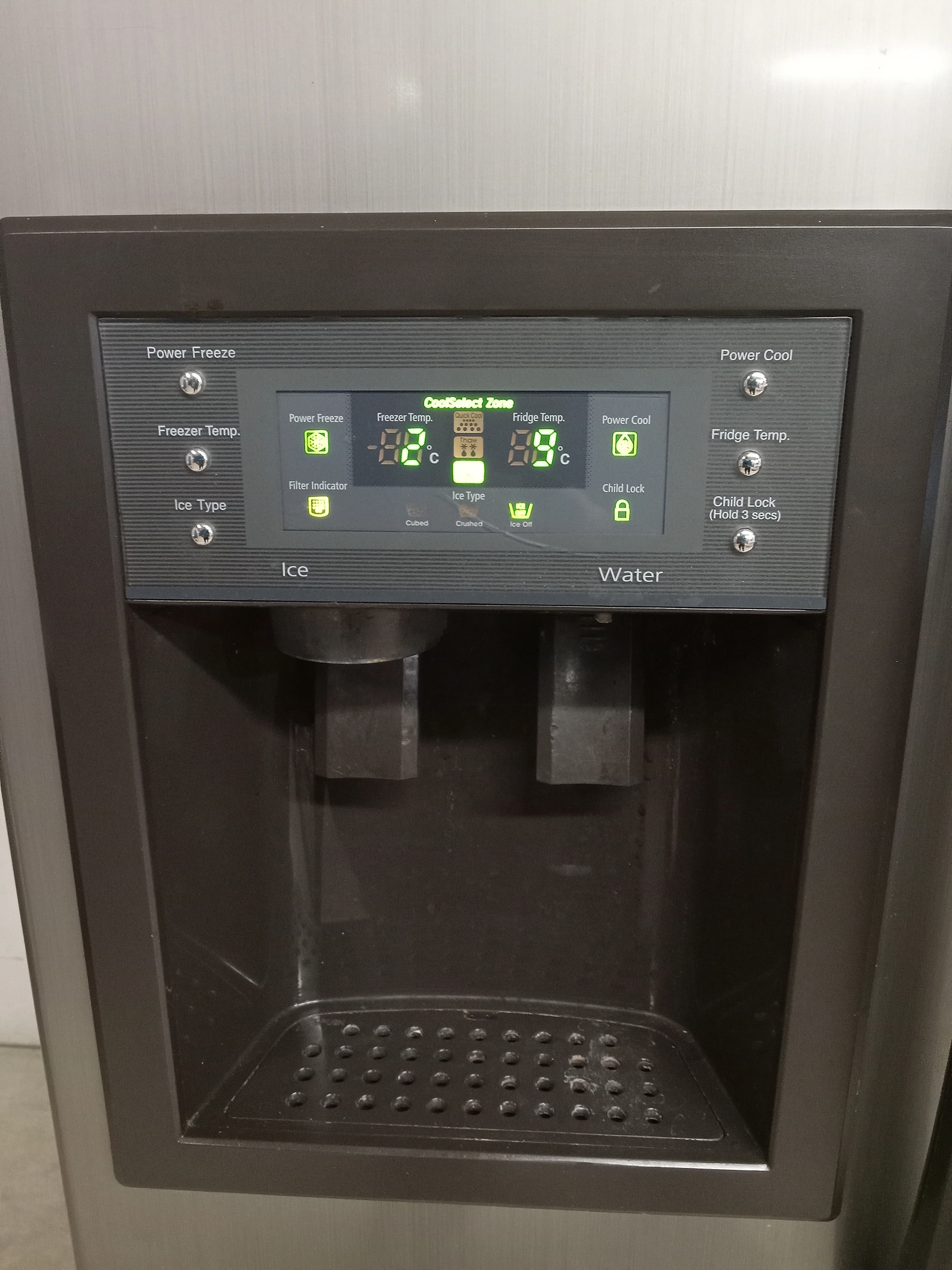 36"W Samsung Side by Side Refrigerator - Image 9