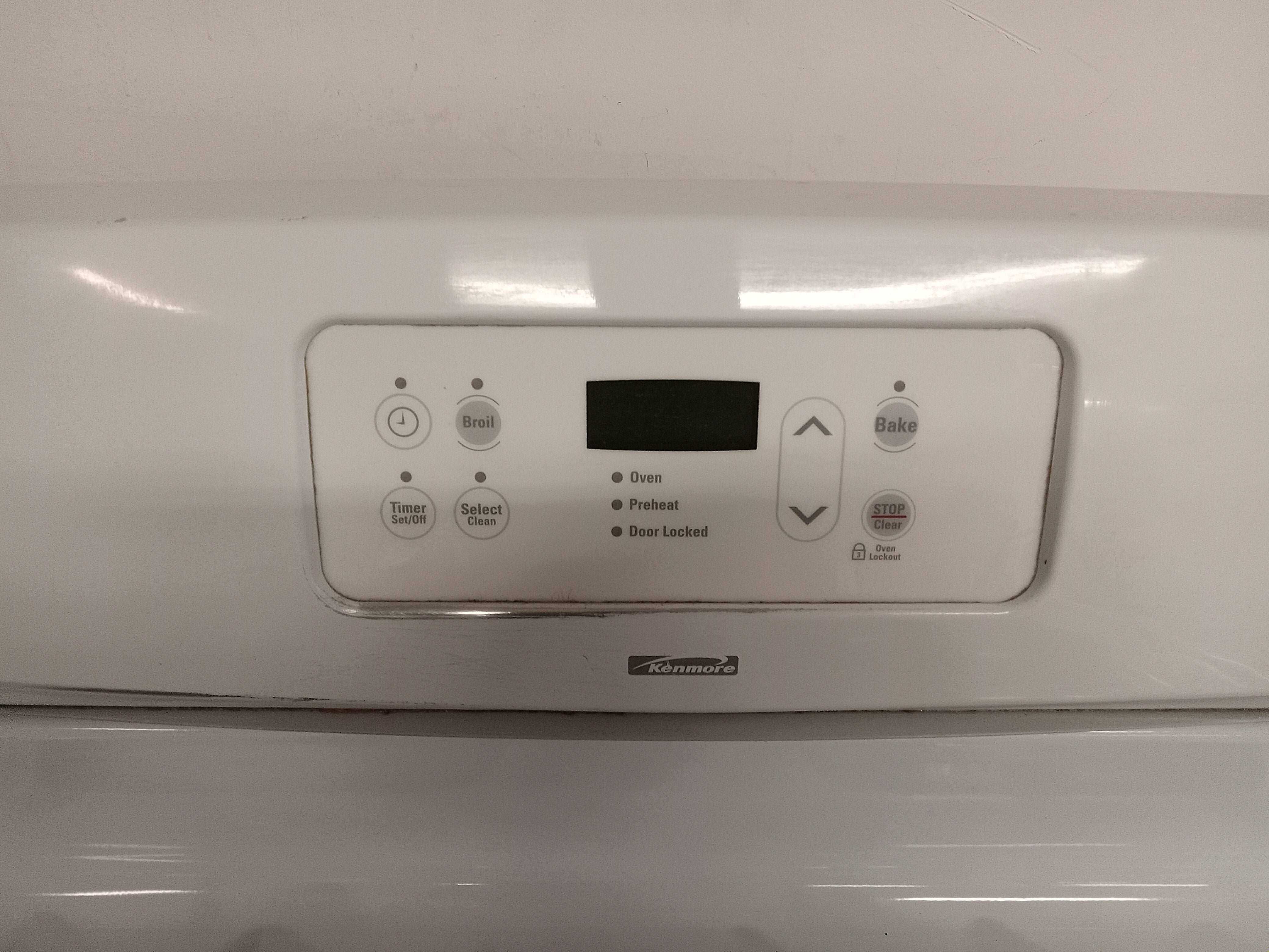 30"W White Kenmore Gas Range - Image 3