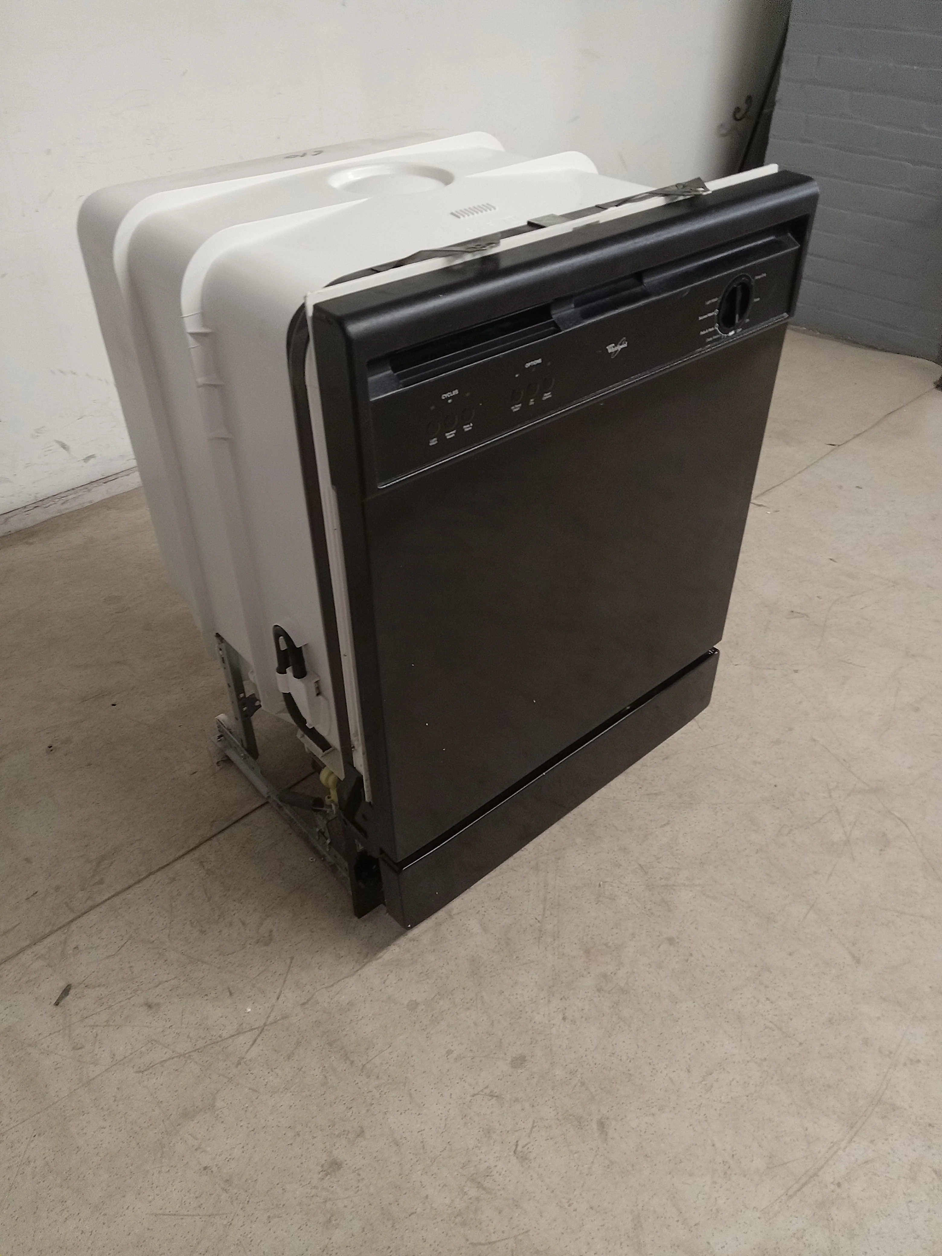 24"W Black Whirlpool Dishwasher - Image 5