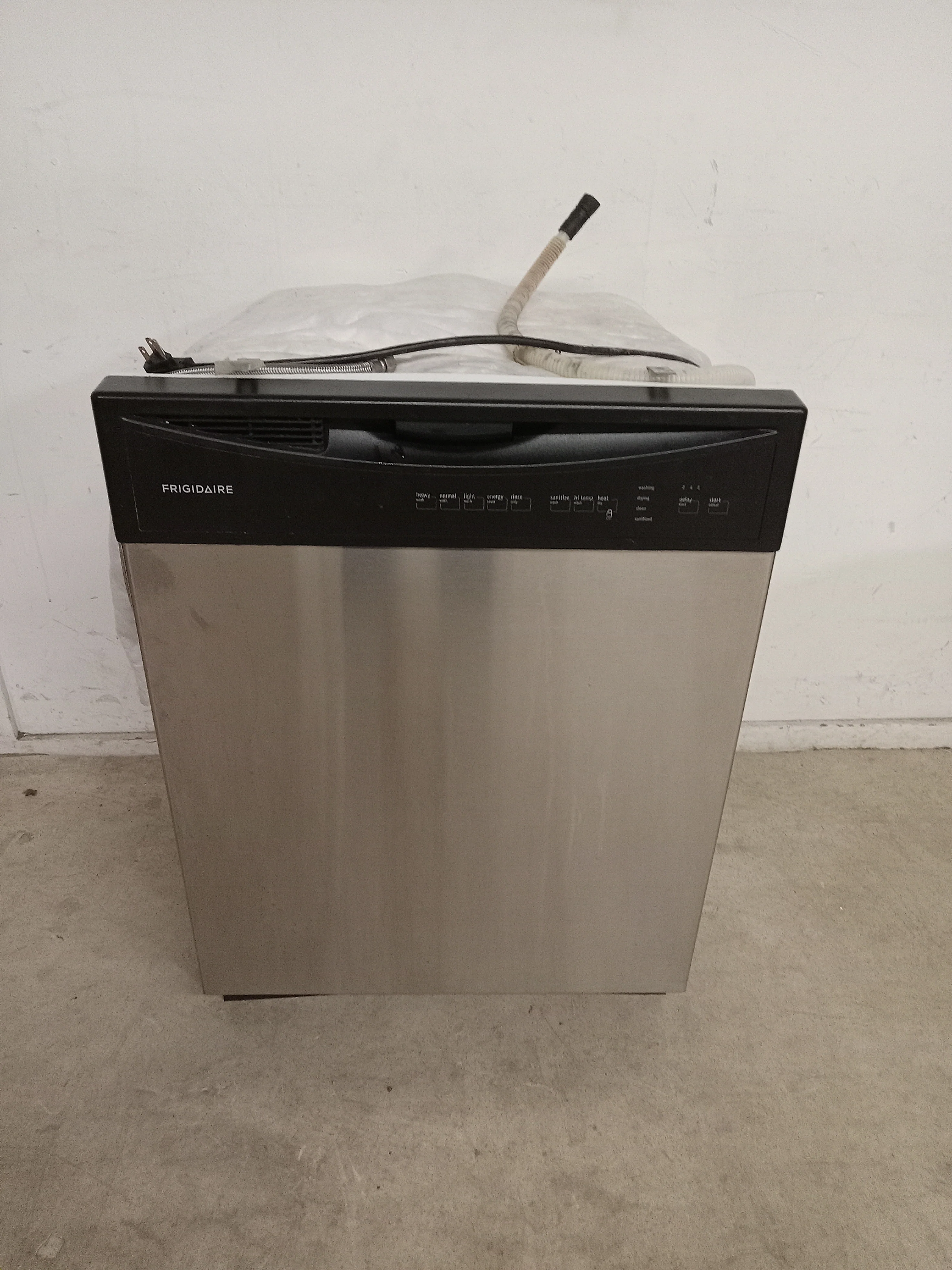 24"W Frigidaire Dishwasher