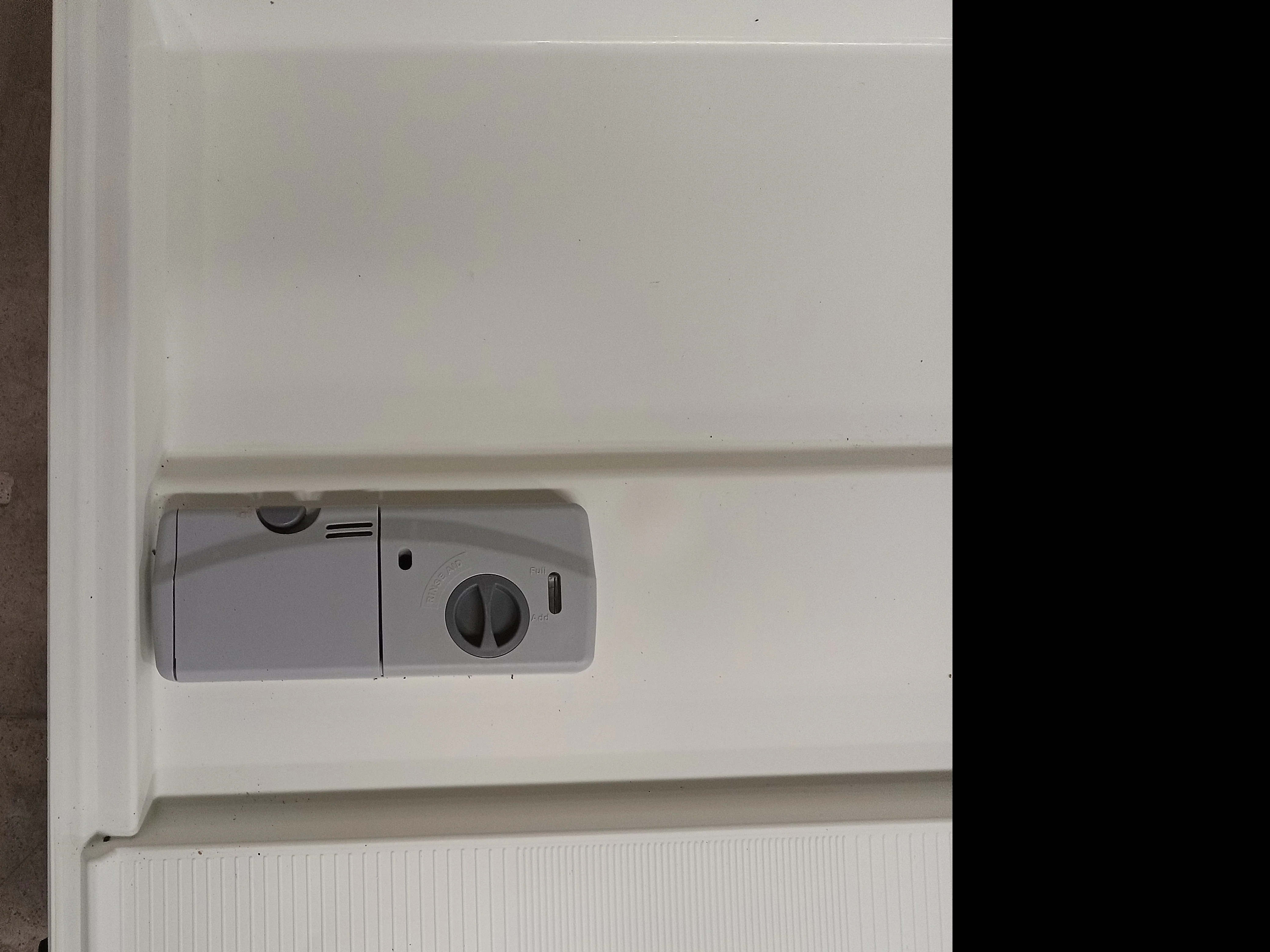 24"W Frigidaire Dishwasher - Image 3