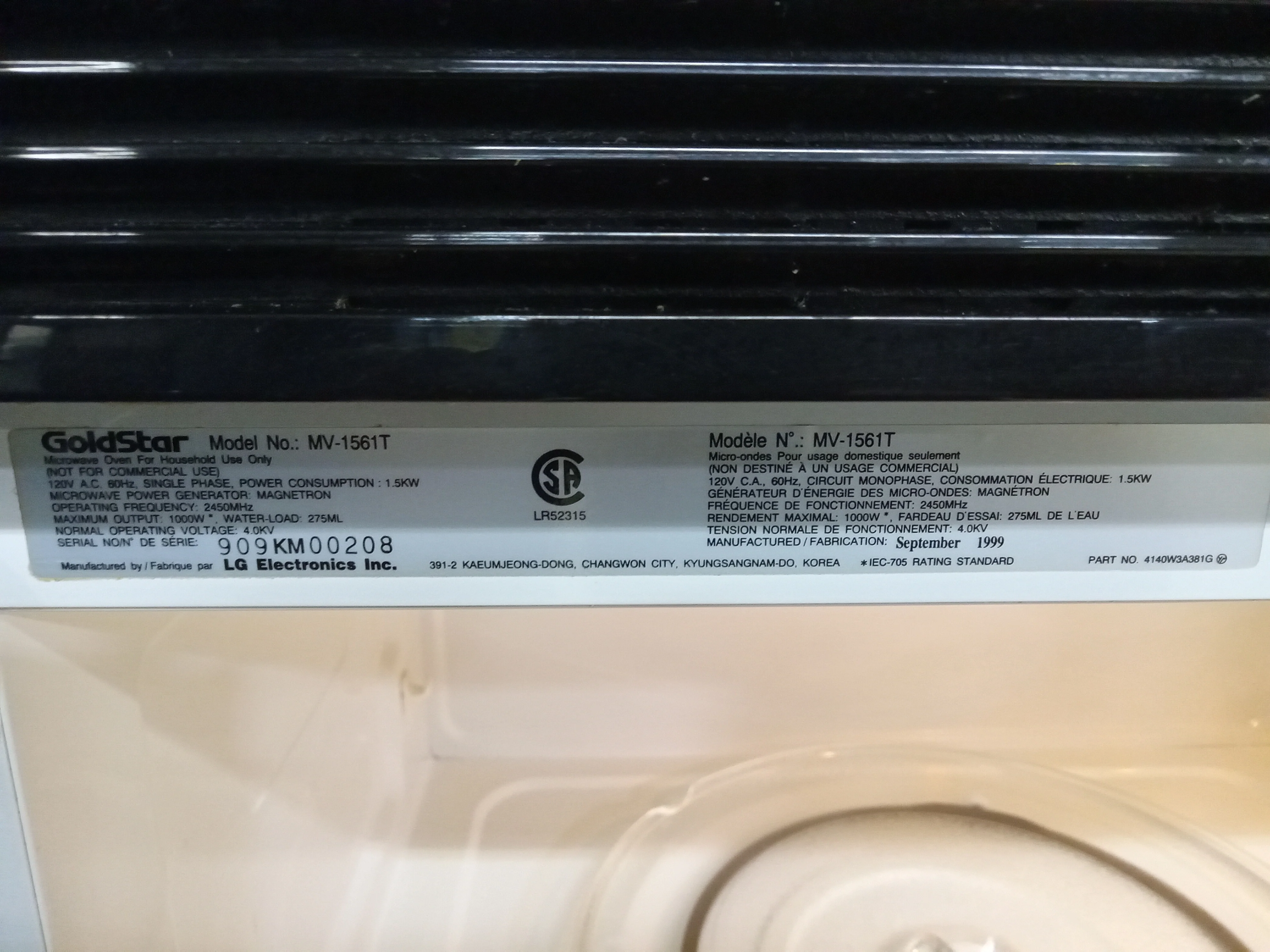 30"W LG Goldstar Over the Counter Microwave Oven - Image 4