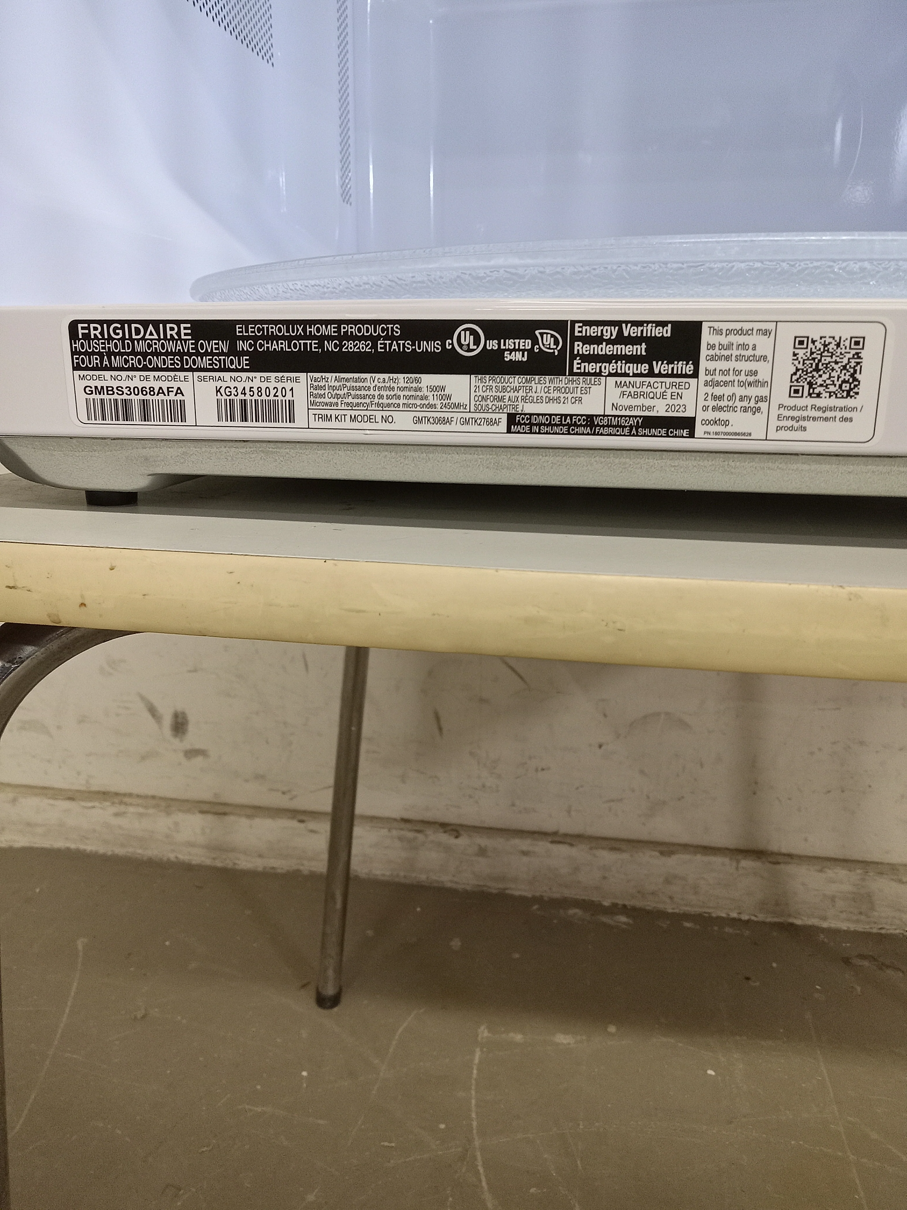 24"W Frigidaire Gallery Built In Microwave - Image 3