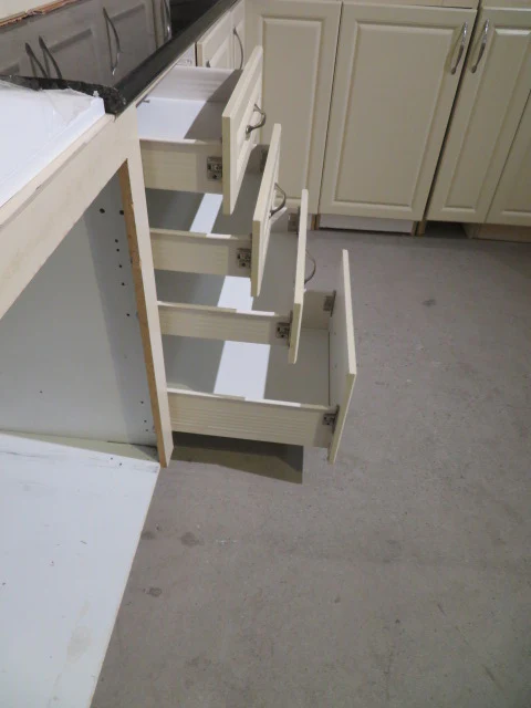 Cream Thermofoil Raised Panel Kitchen Cabinet Set - Image 8
