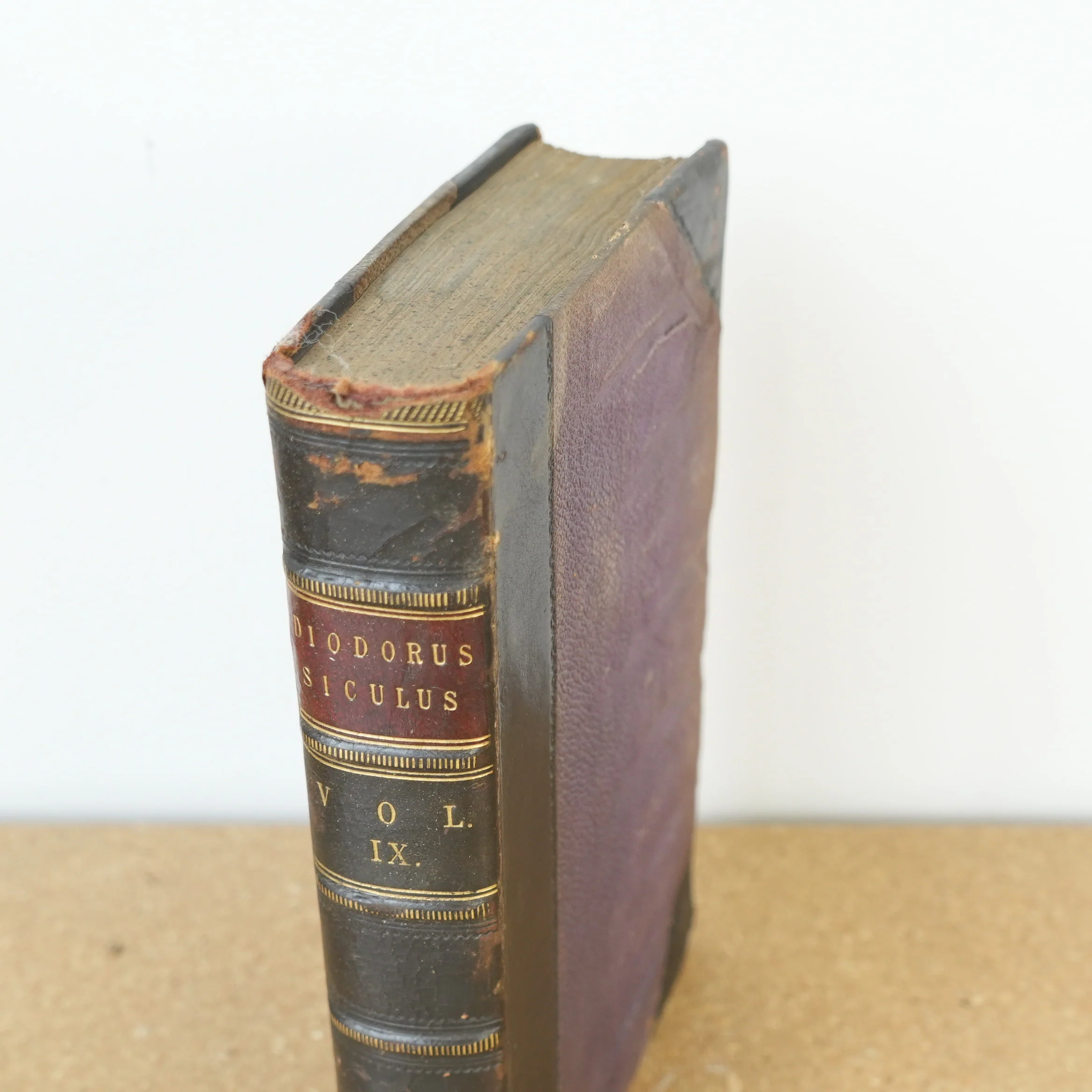 Bibliothecae Historicae by Diodorus Siculus Vol IX 1947 - Image 2