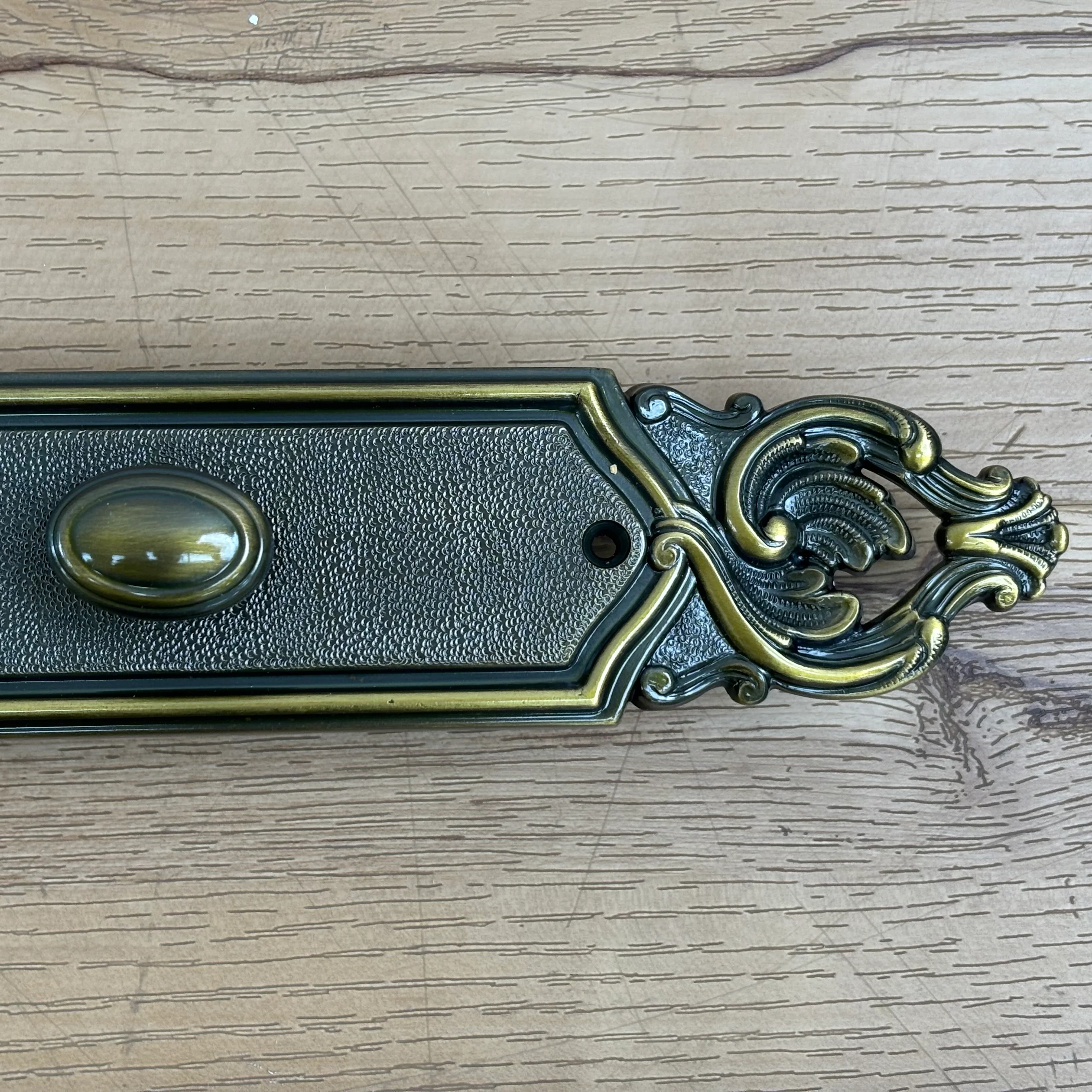 Flat Ornate Door Plate with Knob, 8525U59 - Image 6