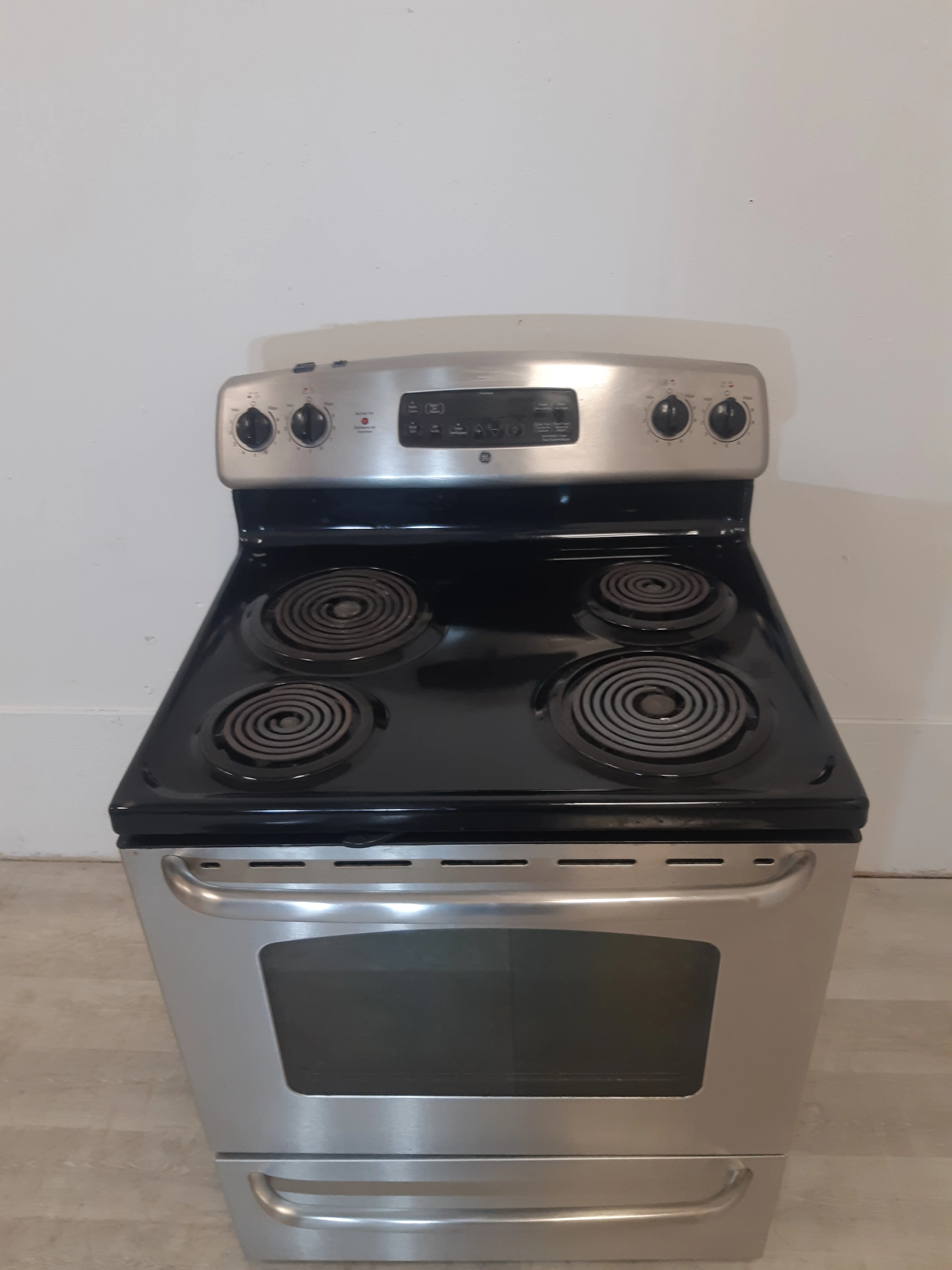 GE Electric Stainless Steel Stove - Image 2