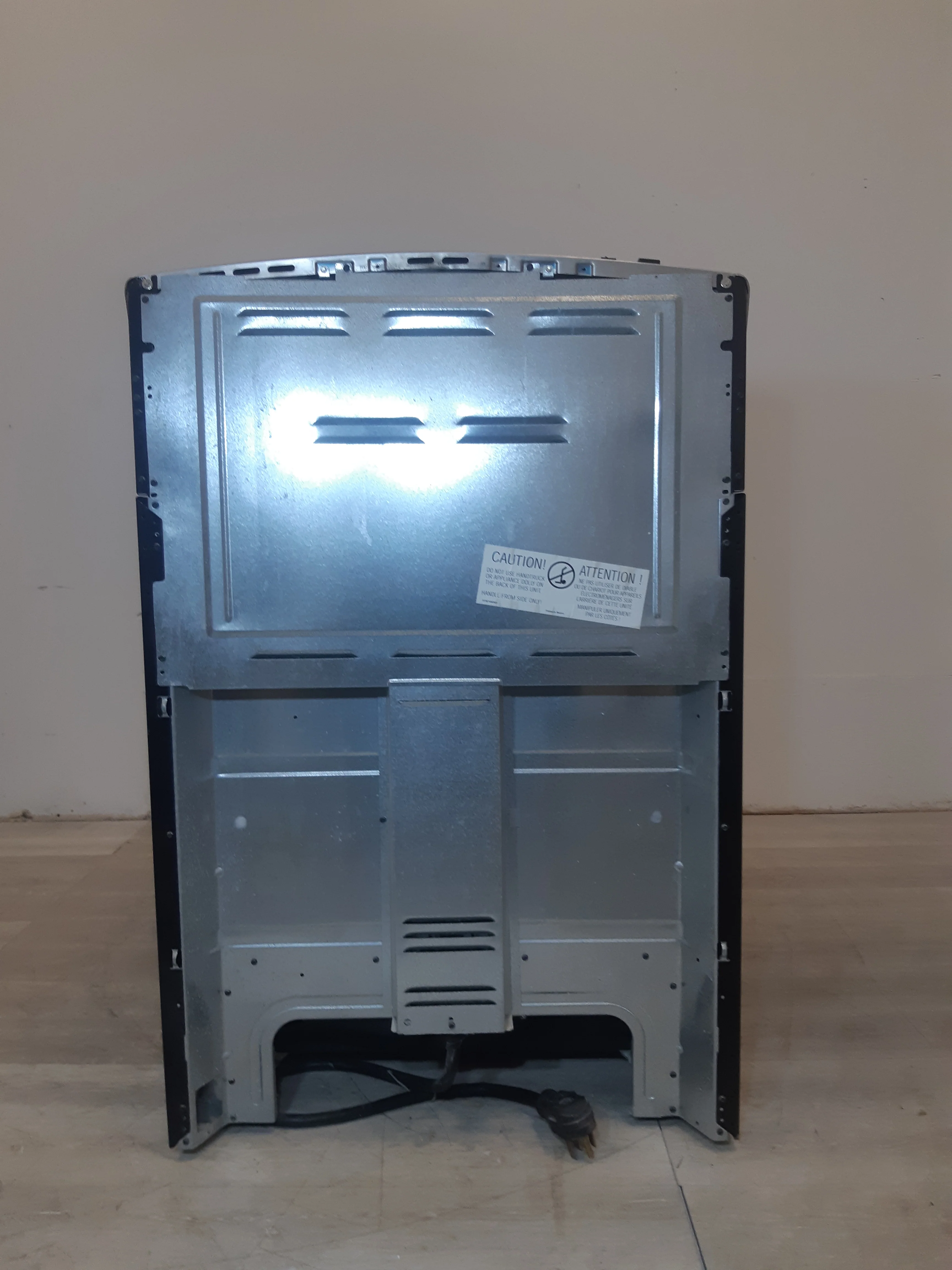 GE Electric Stainless Steel Stove - Image 3