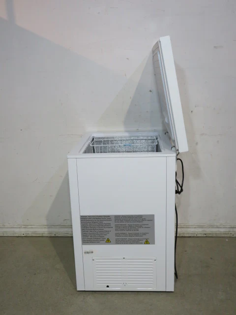 Insignia 5.0 Cu. Ft. Chest Freezer - Image 4