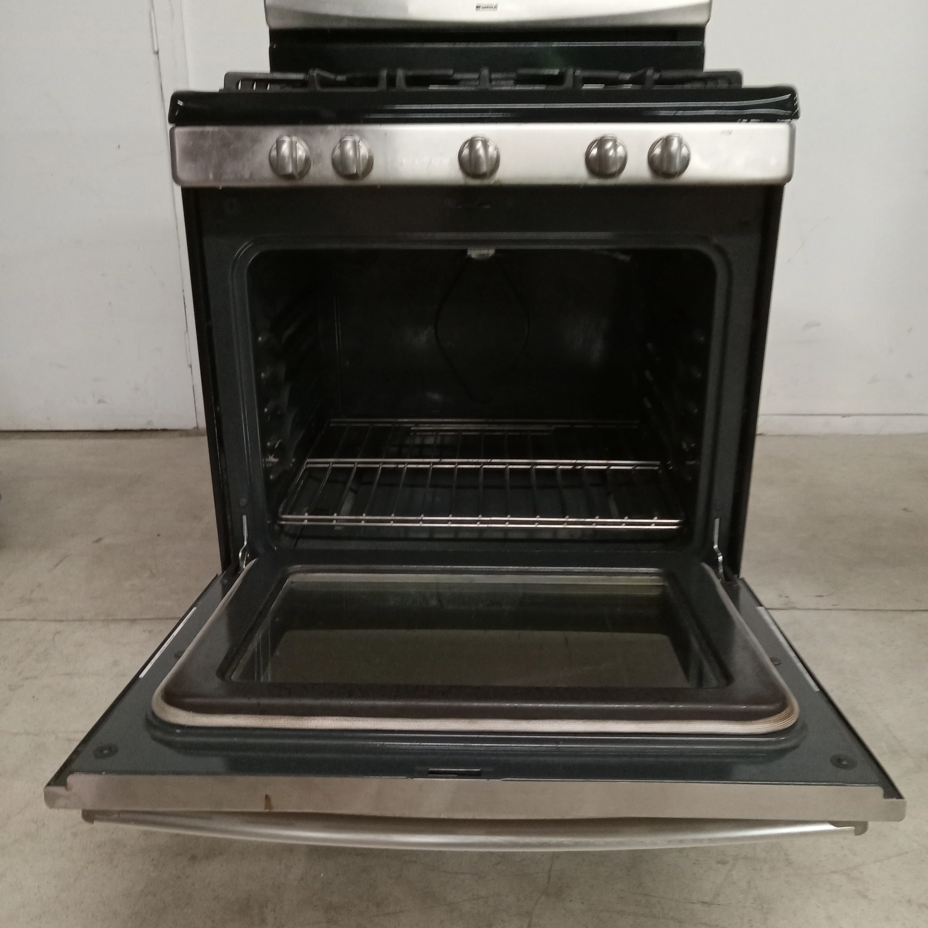 Kenmore Gas Stove - Image 4