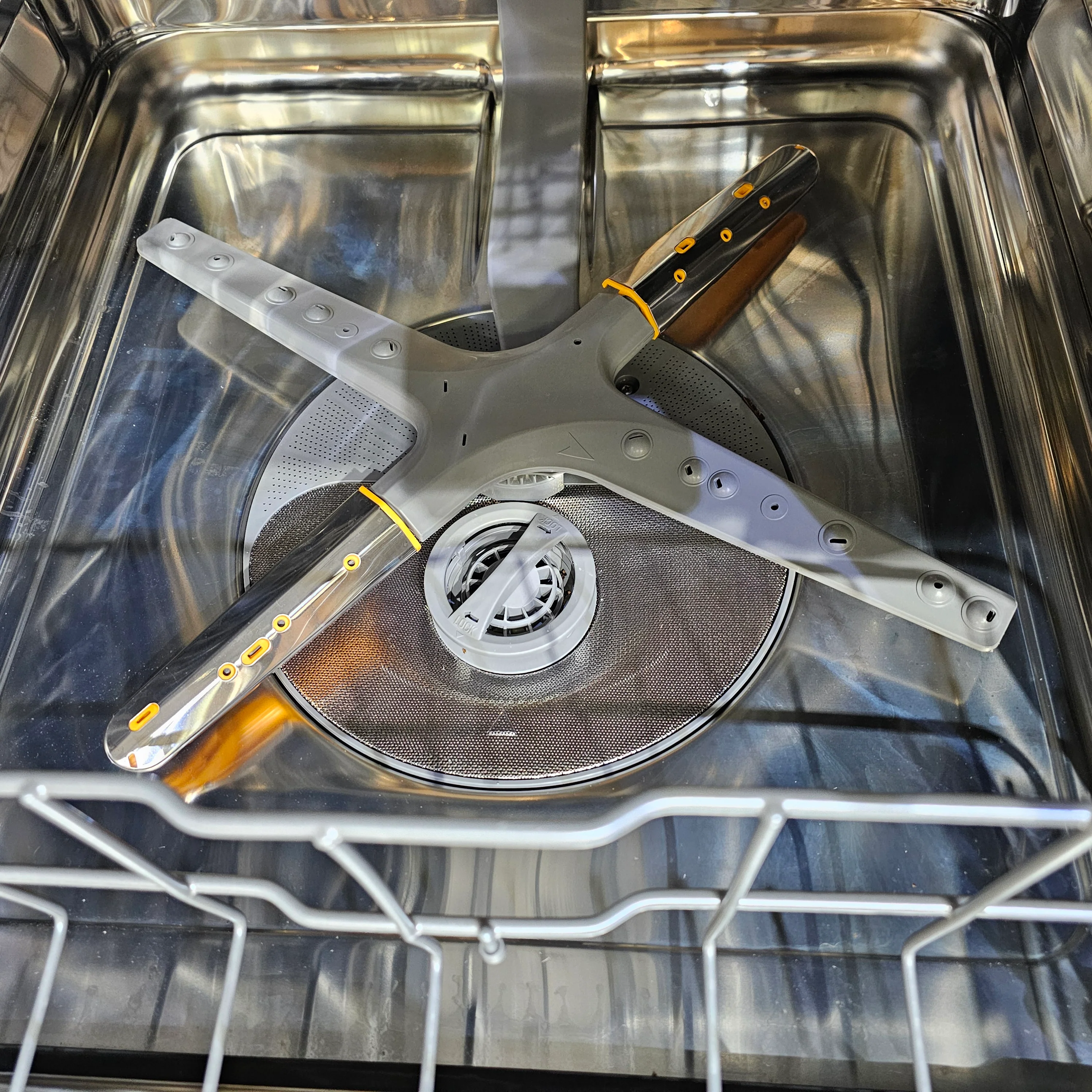 LG "Direct Drive" Stainless Dishwasher - Image 4