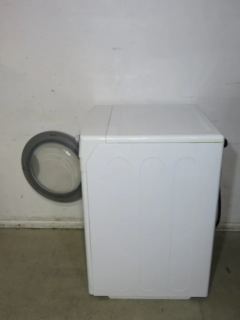 Maytag Electric Front-Loading Dryer - Image 4